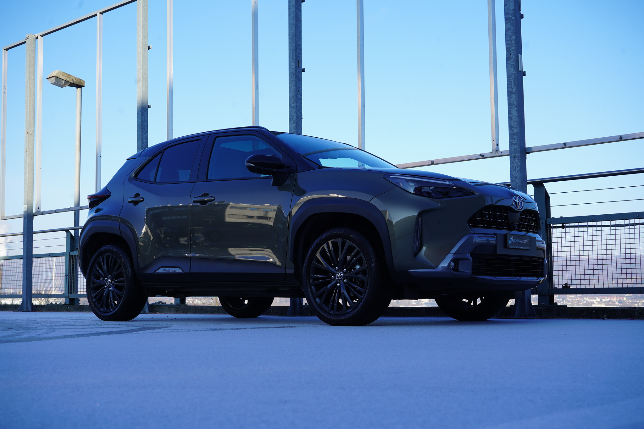 listing desktop thumbnail image 9