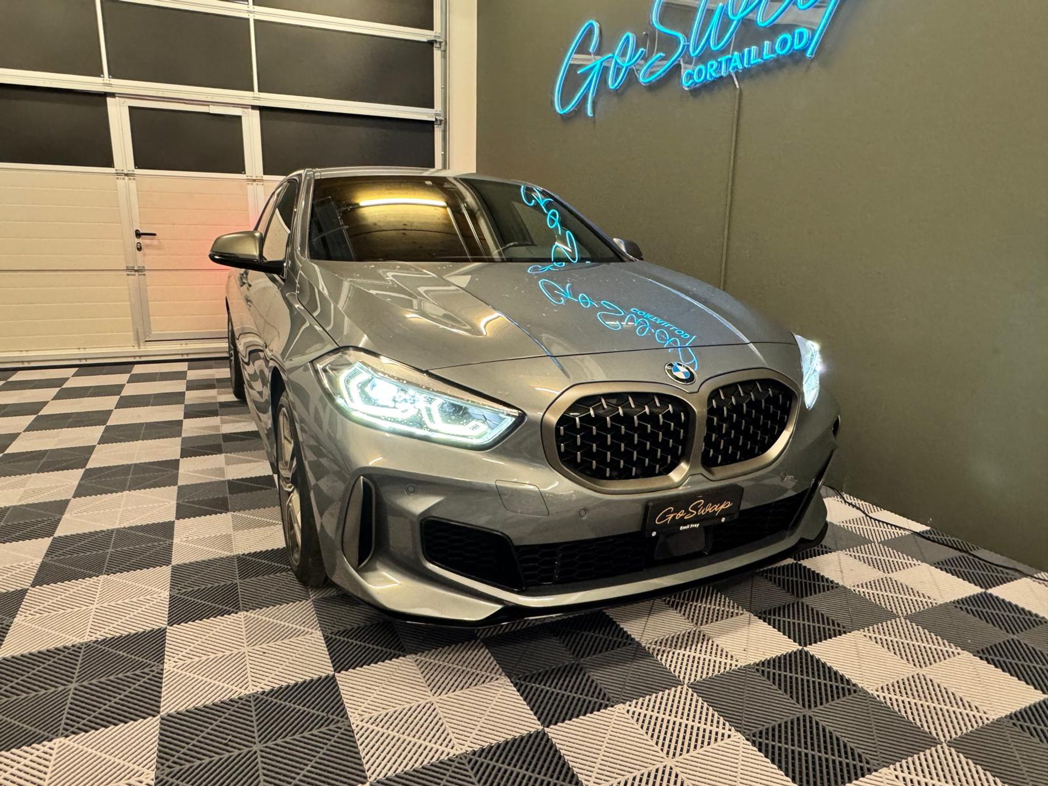 listing desktop thumbnail image 7