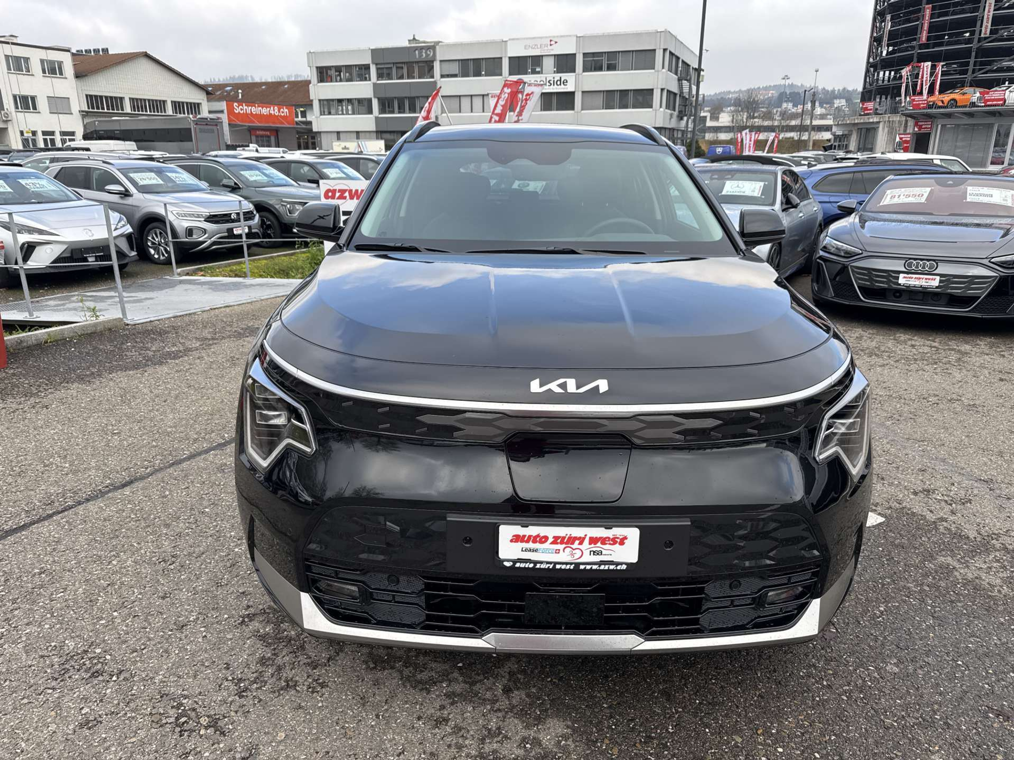 listing desktop thumbnail image 13