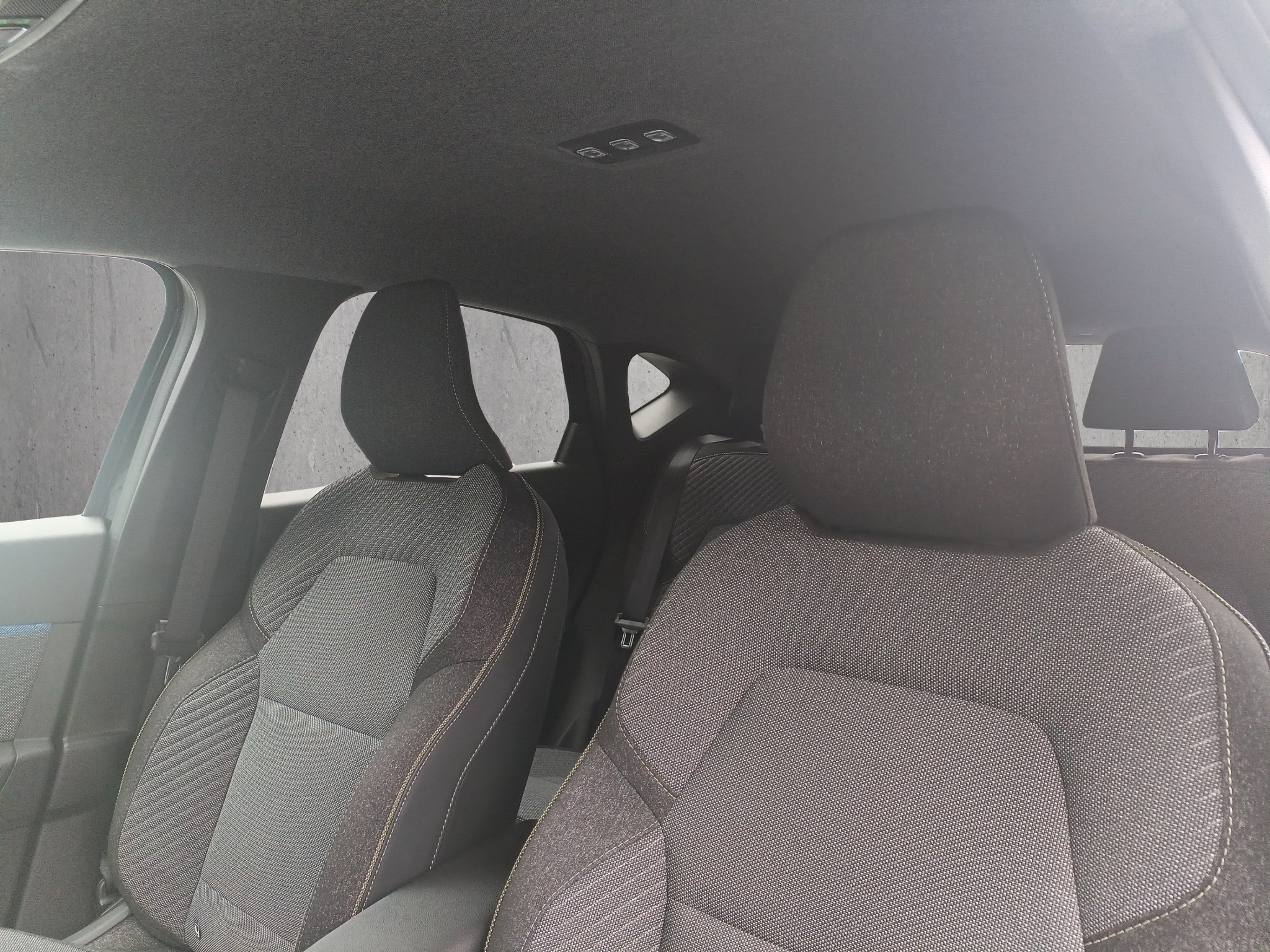 listing desktop thumbnail image 12