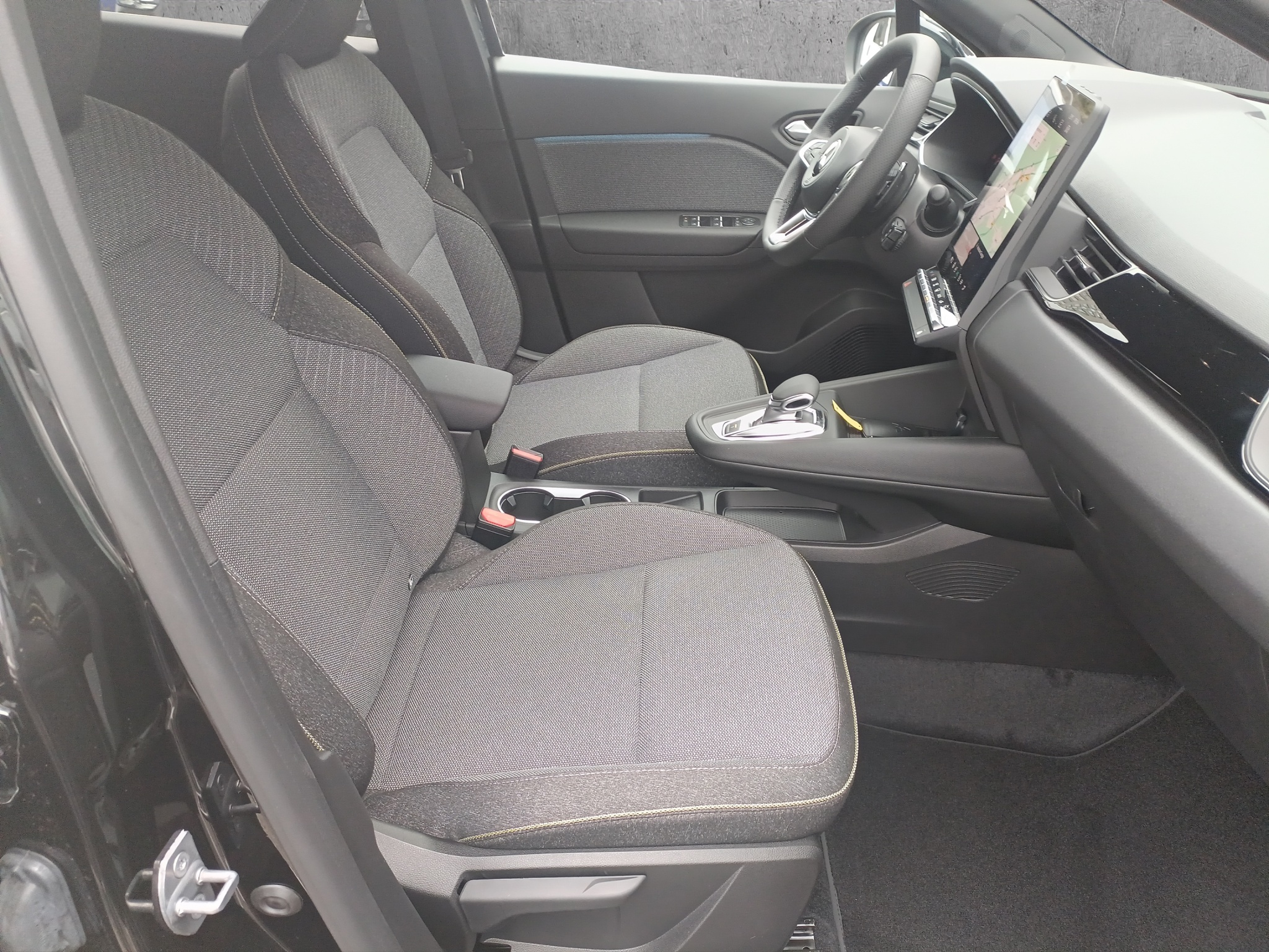 listing desktop thumbnail image 10