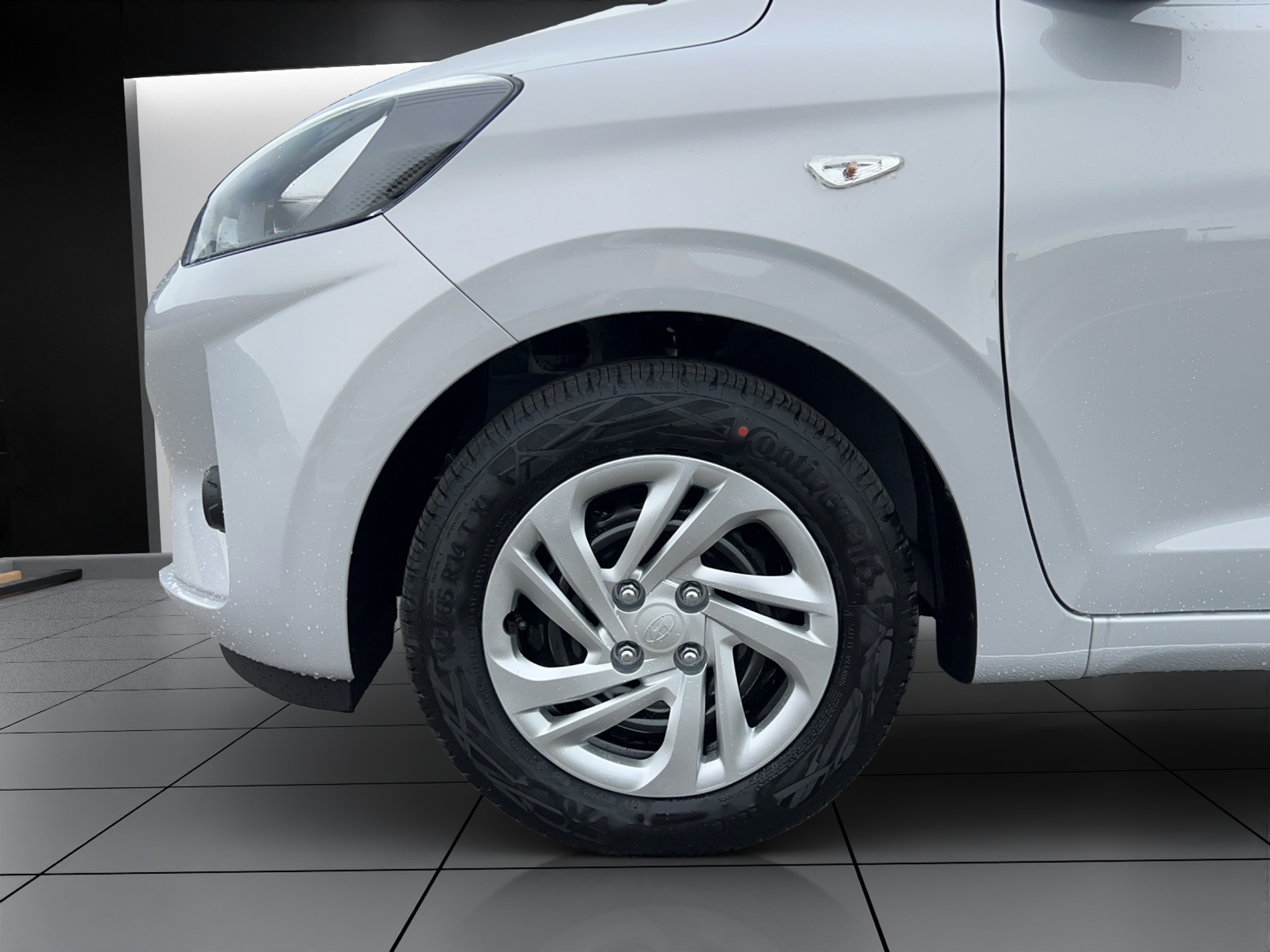 listing desktop thumbnail image 5