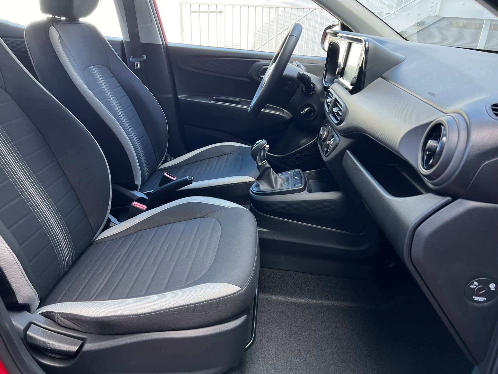 listing desktop thumbnail image 12