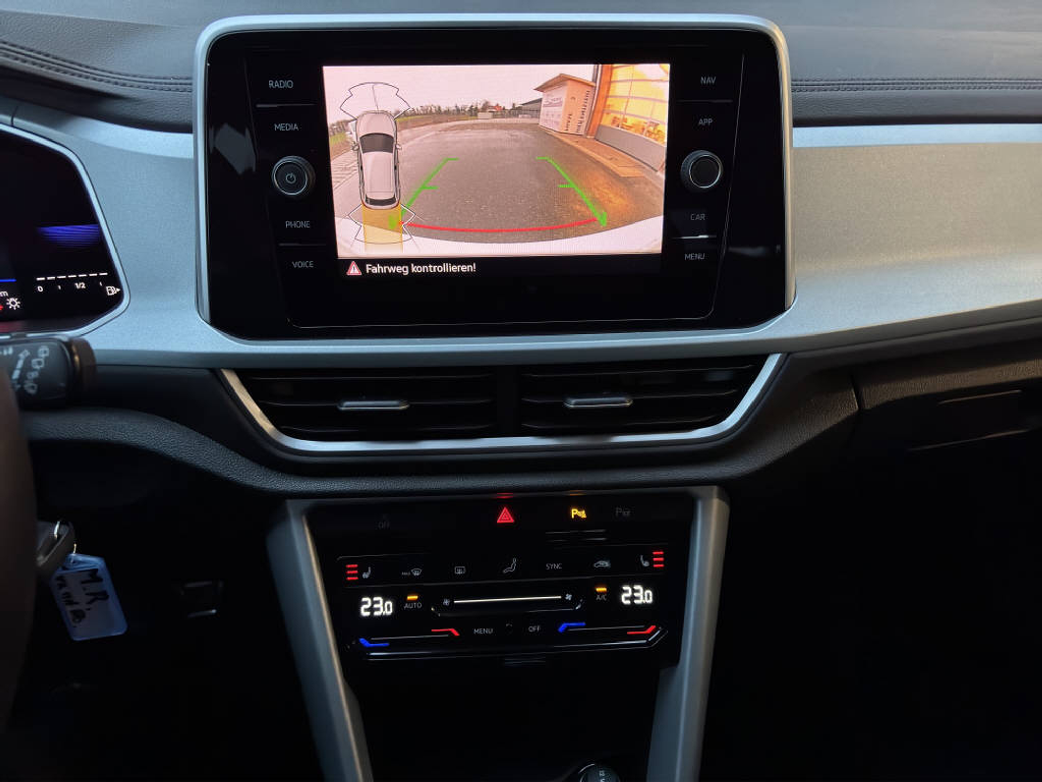 listing desktop thumbnail image 10