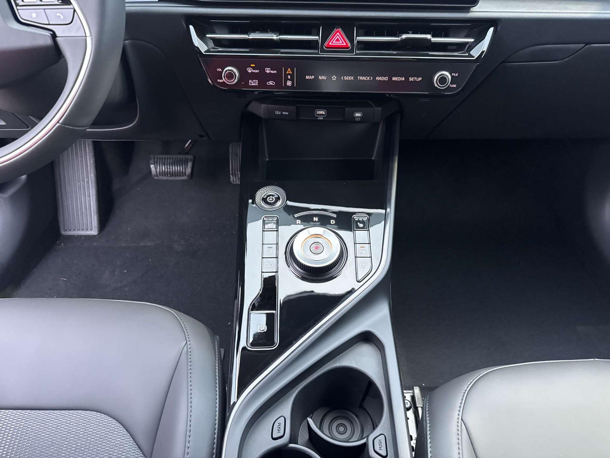 listing desktop thumbnail image 10