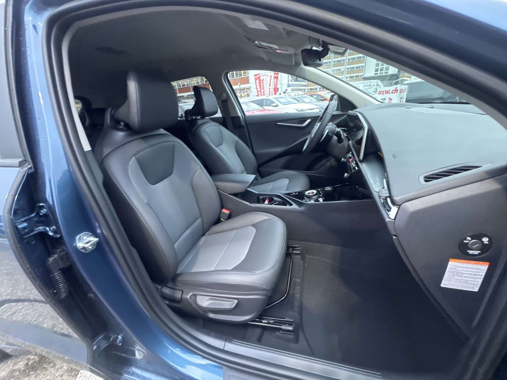 listing desktop thumbnail image 11