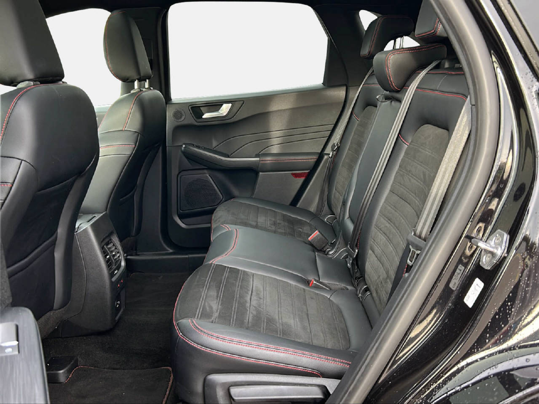 listing desktop thumbnail image 12