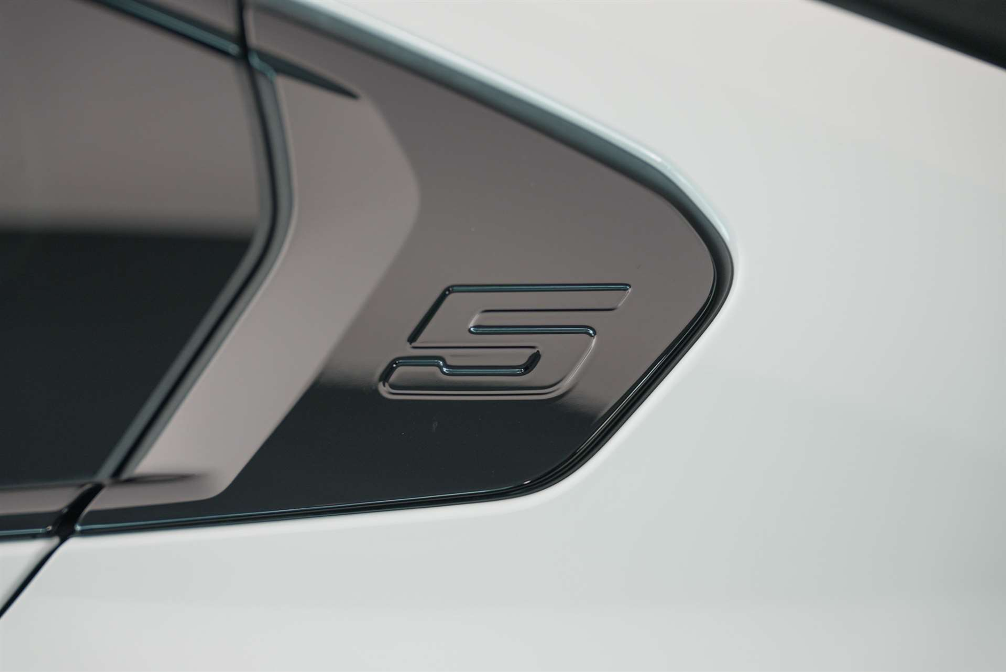 listing desktop thumbnail image 11