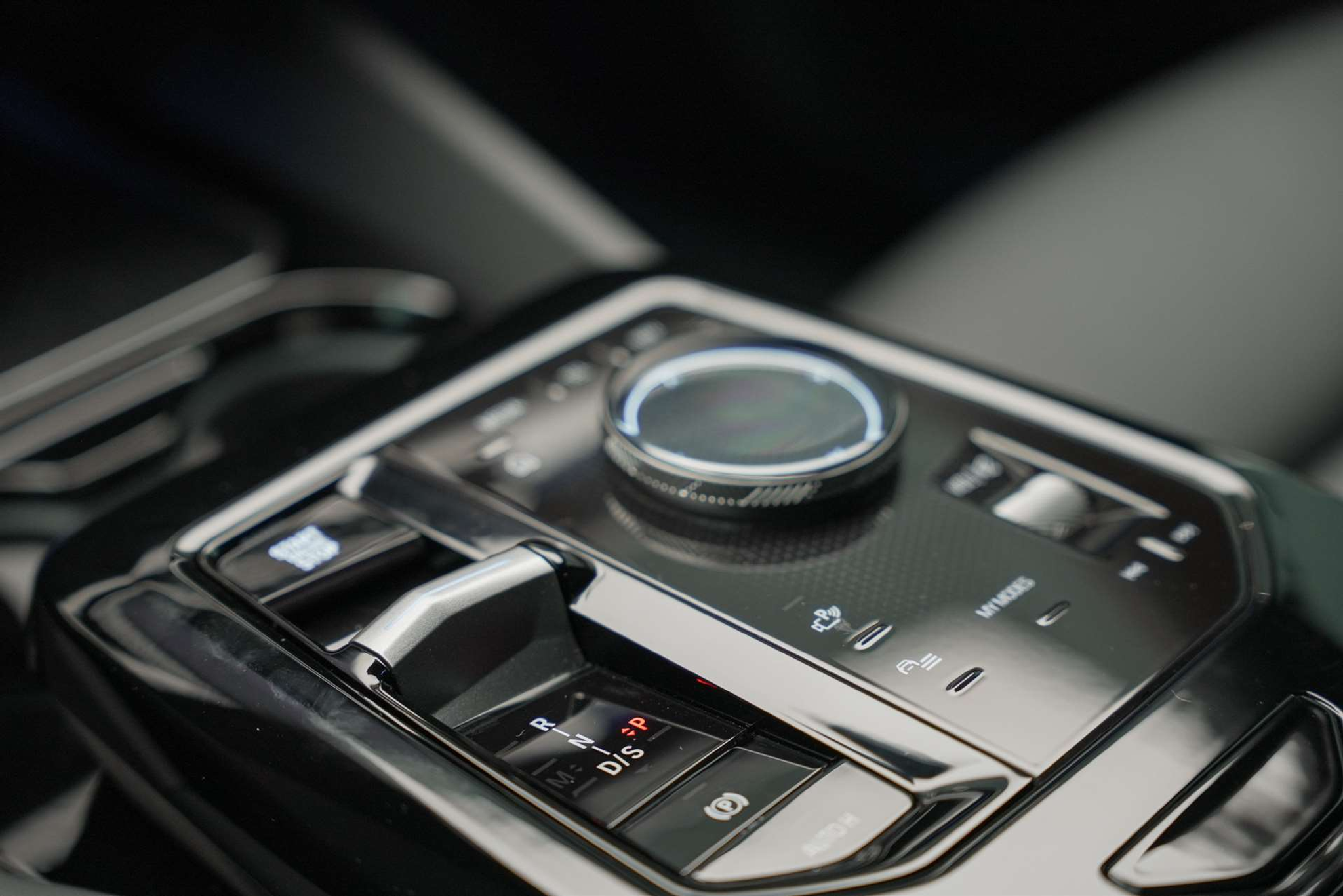 listing desktop thumbnail image 28