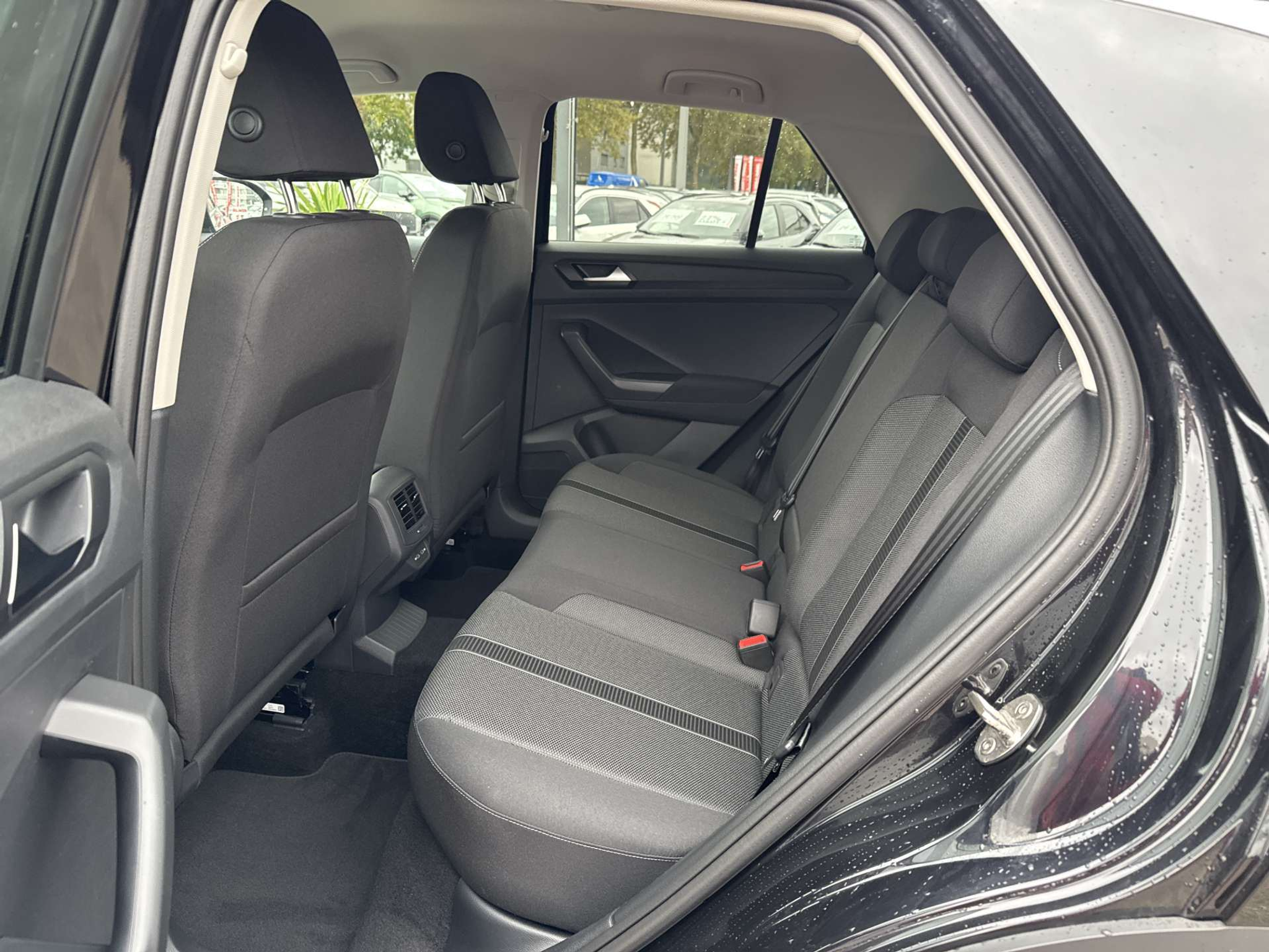 listing desktop thumbnail image 5