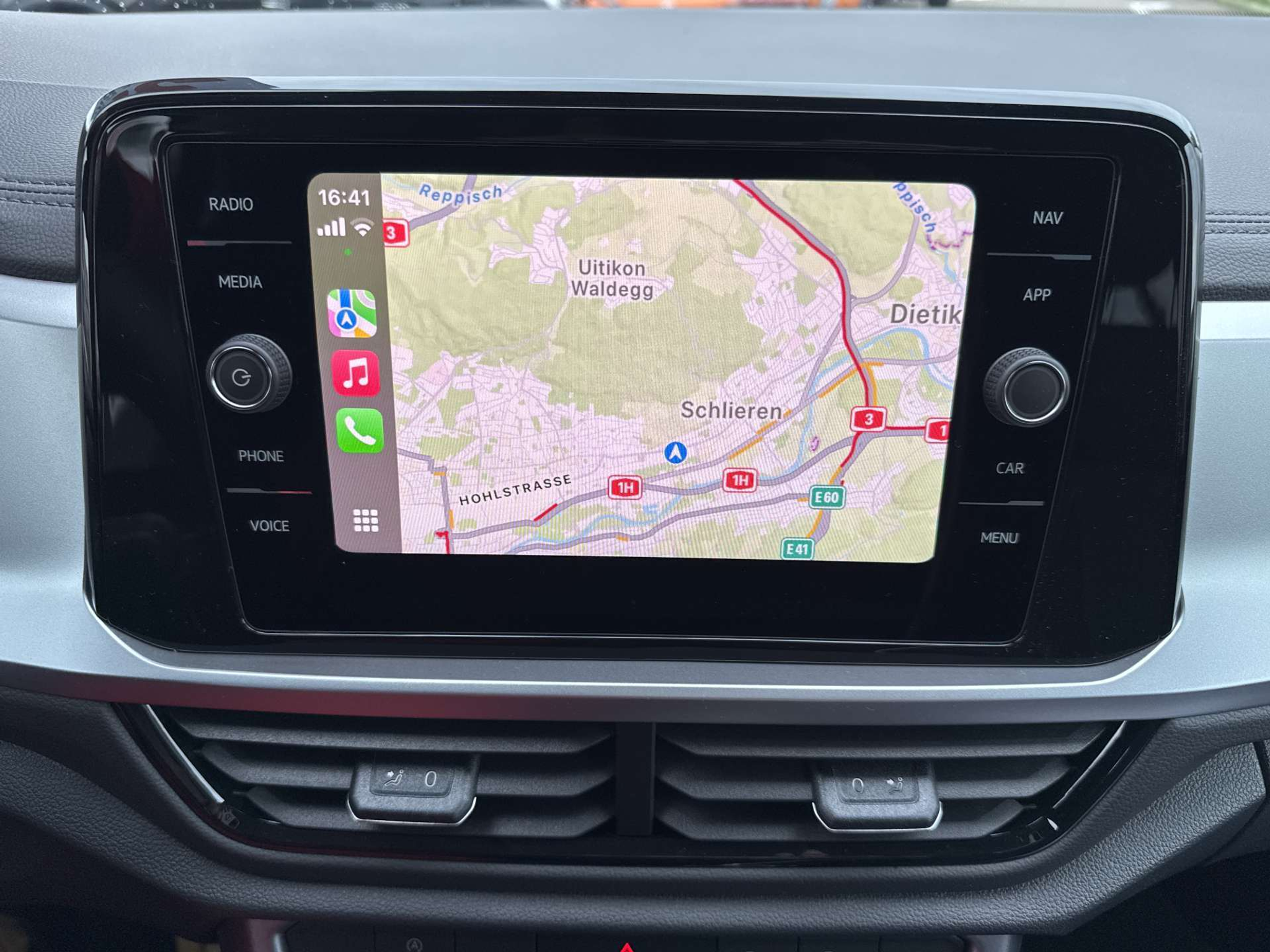 listing desktop thumbnail image 1