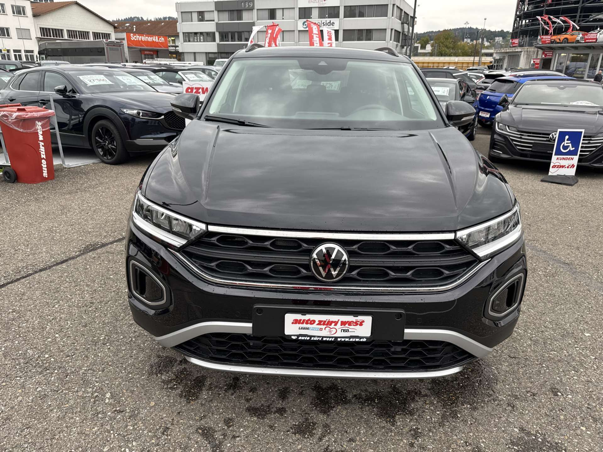 listing desktop thumbnail image 12