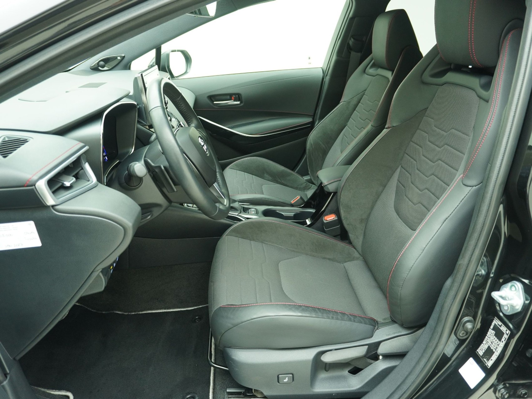 listing desktop thumbnail image 6