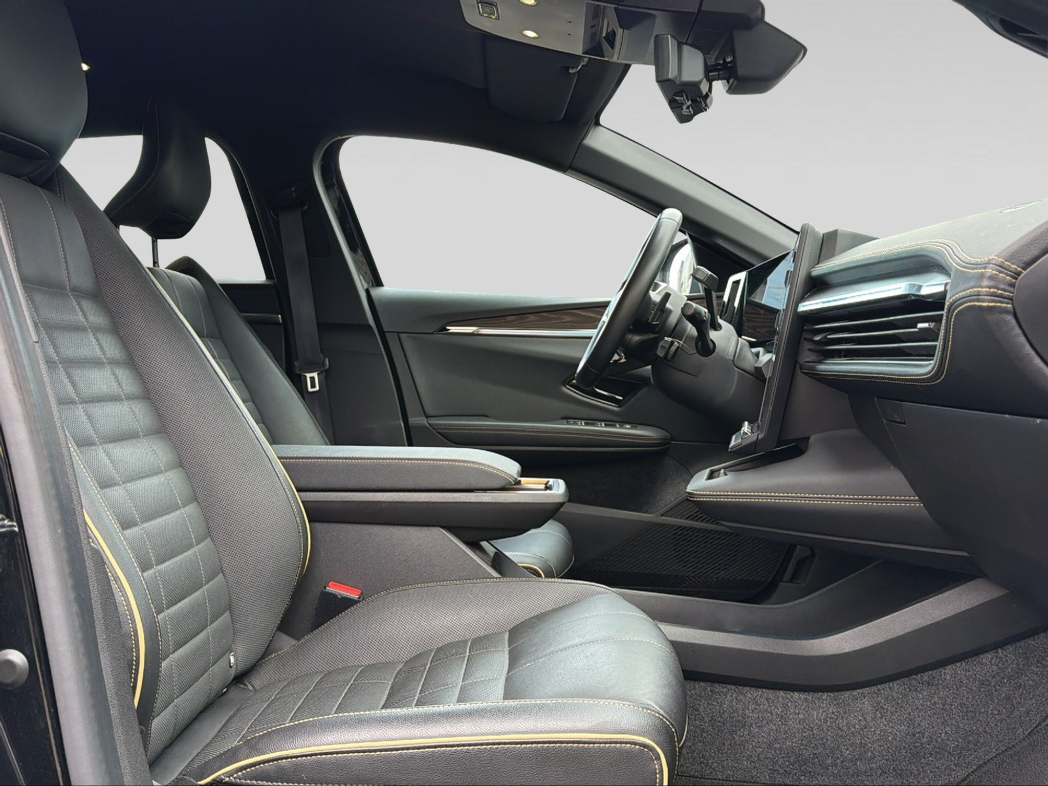 listing desktop thumbnail image 12