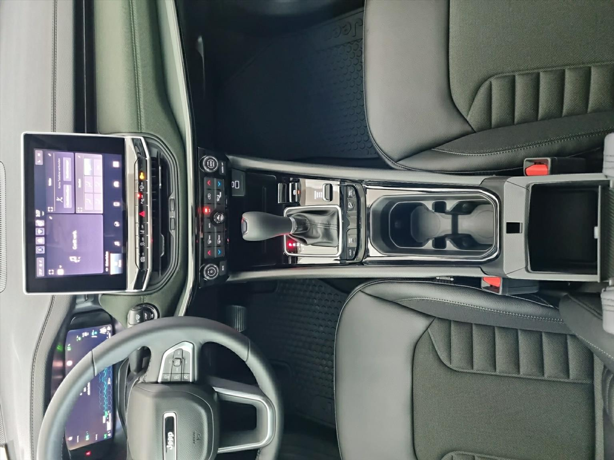 listing desktop thumbnail image 8