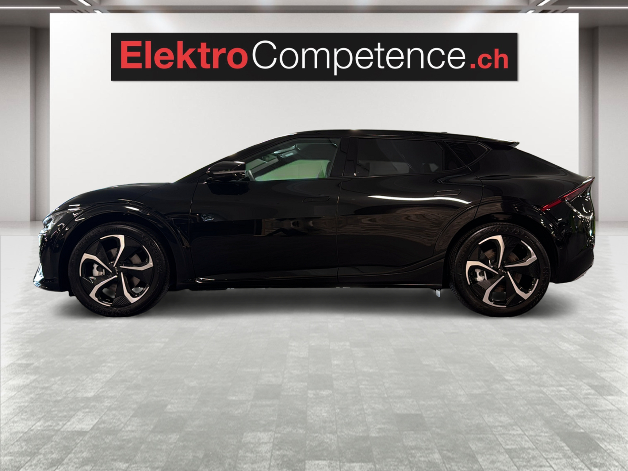 listing desktop thumbnail image 1