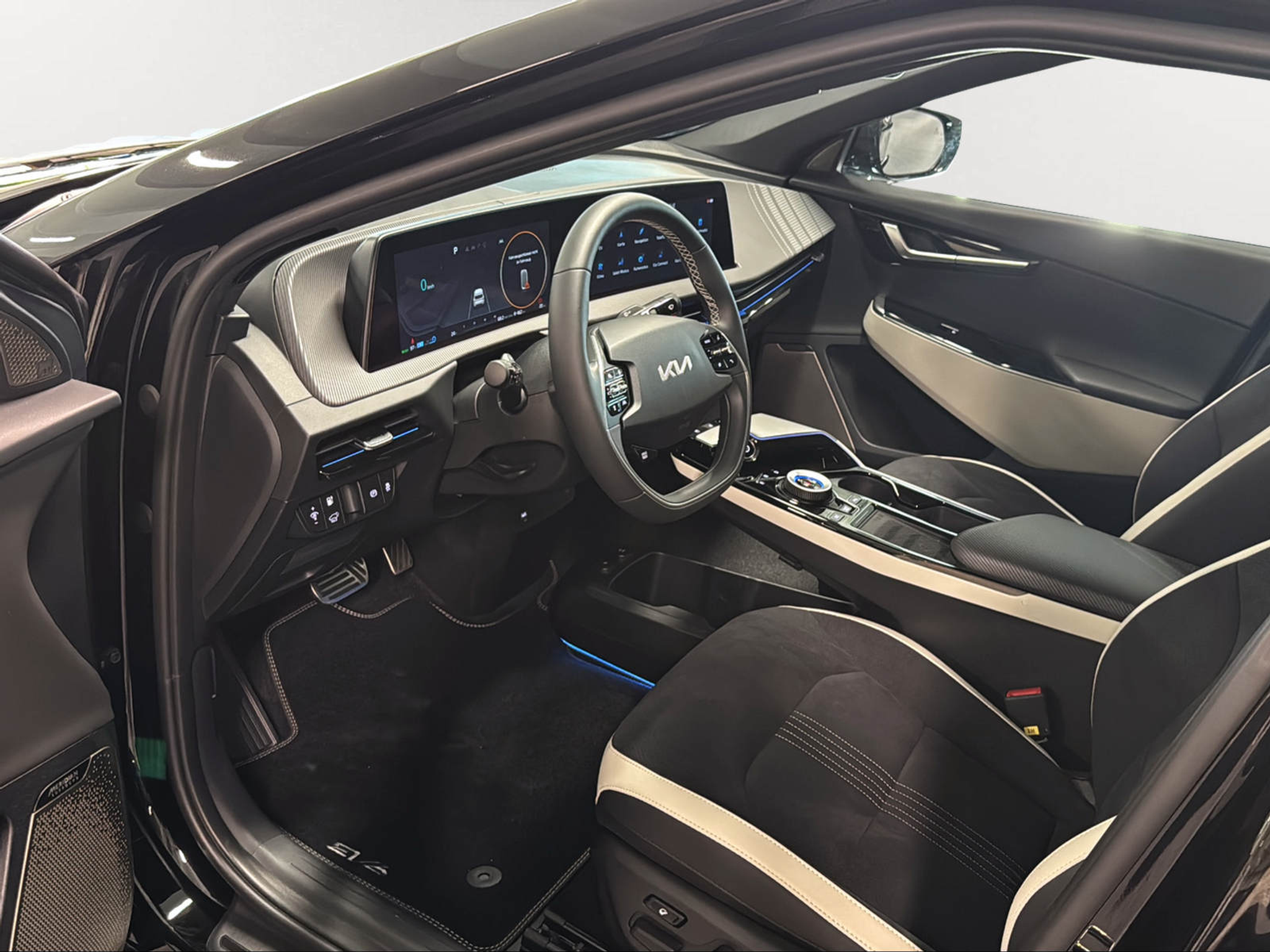 listing desktop thumbnail image 23