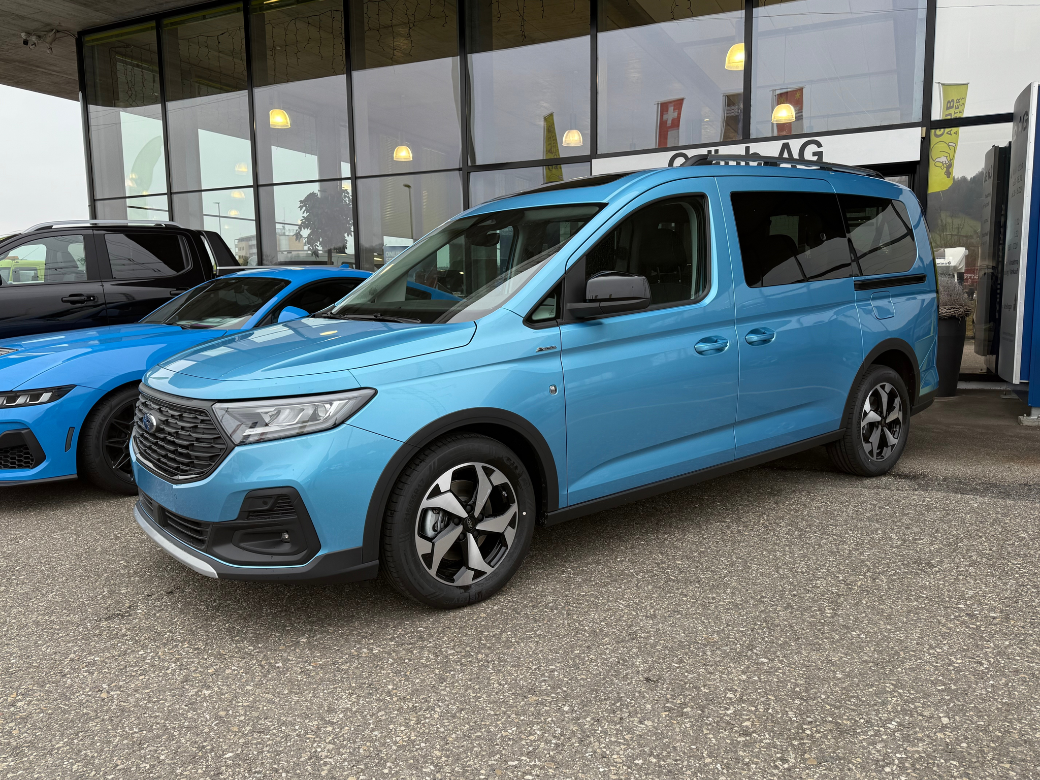 listing desktop thumbnail image 3