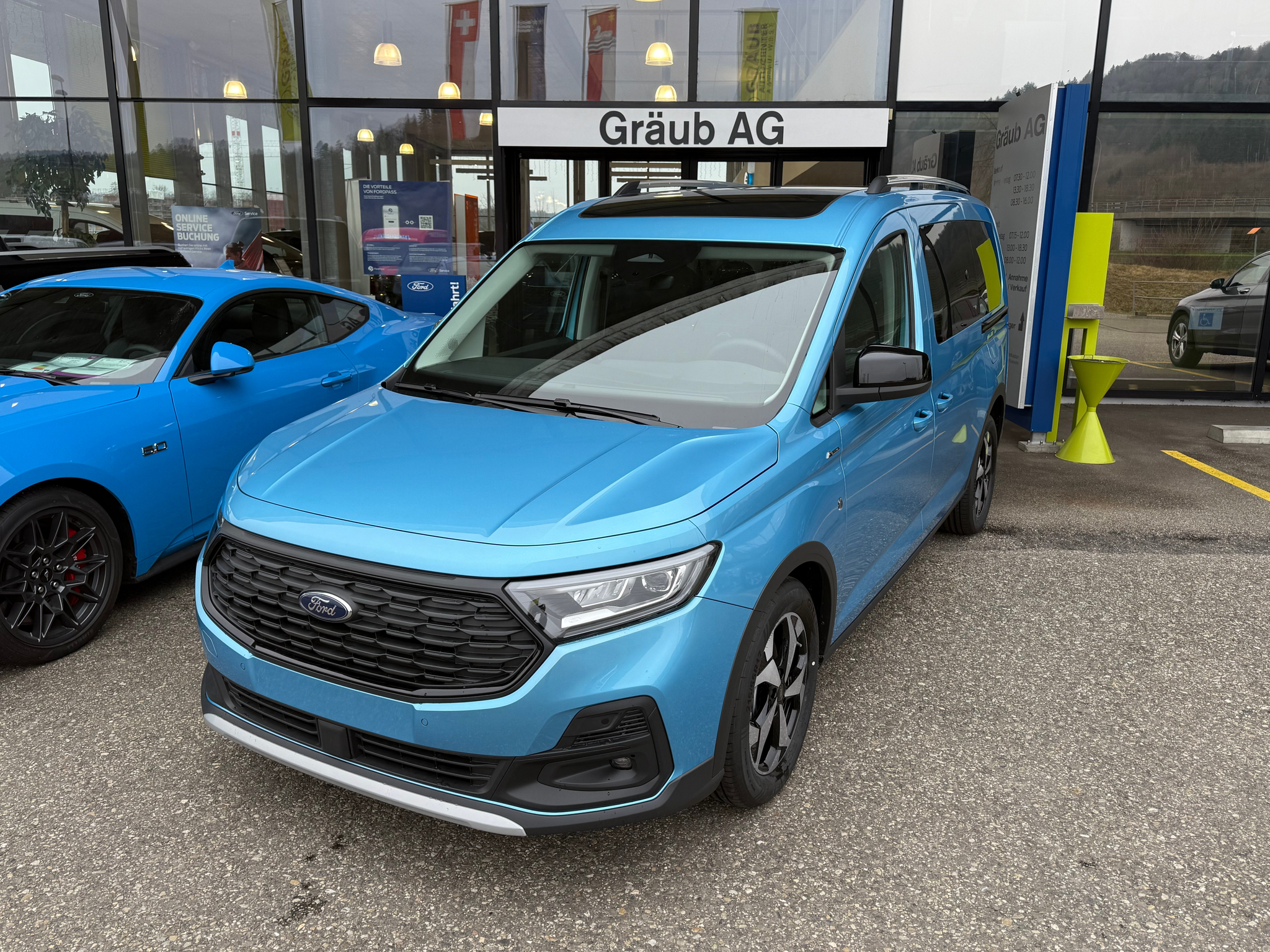 listing desktop thumbnail image 1