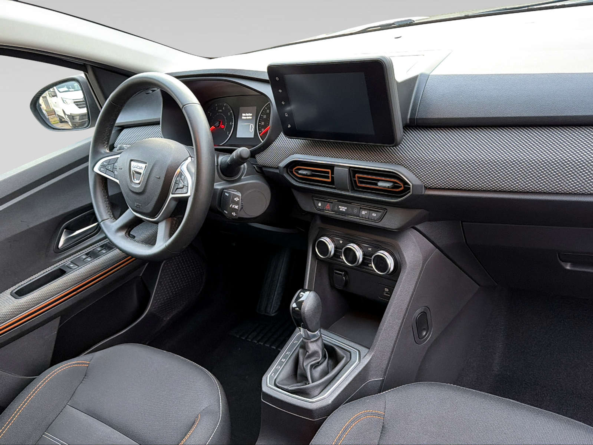 listing desktop thumbnail image 10