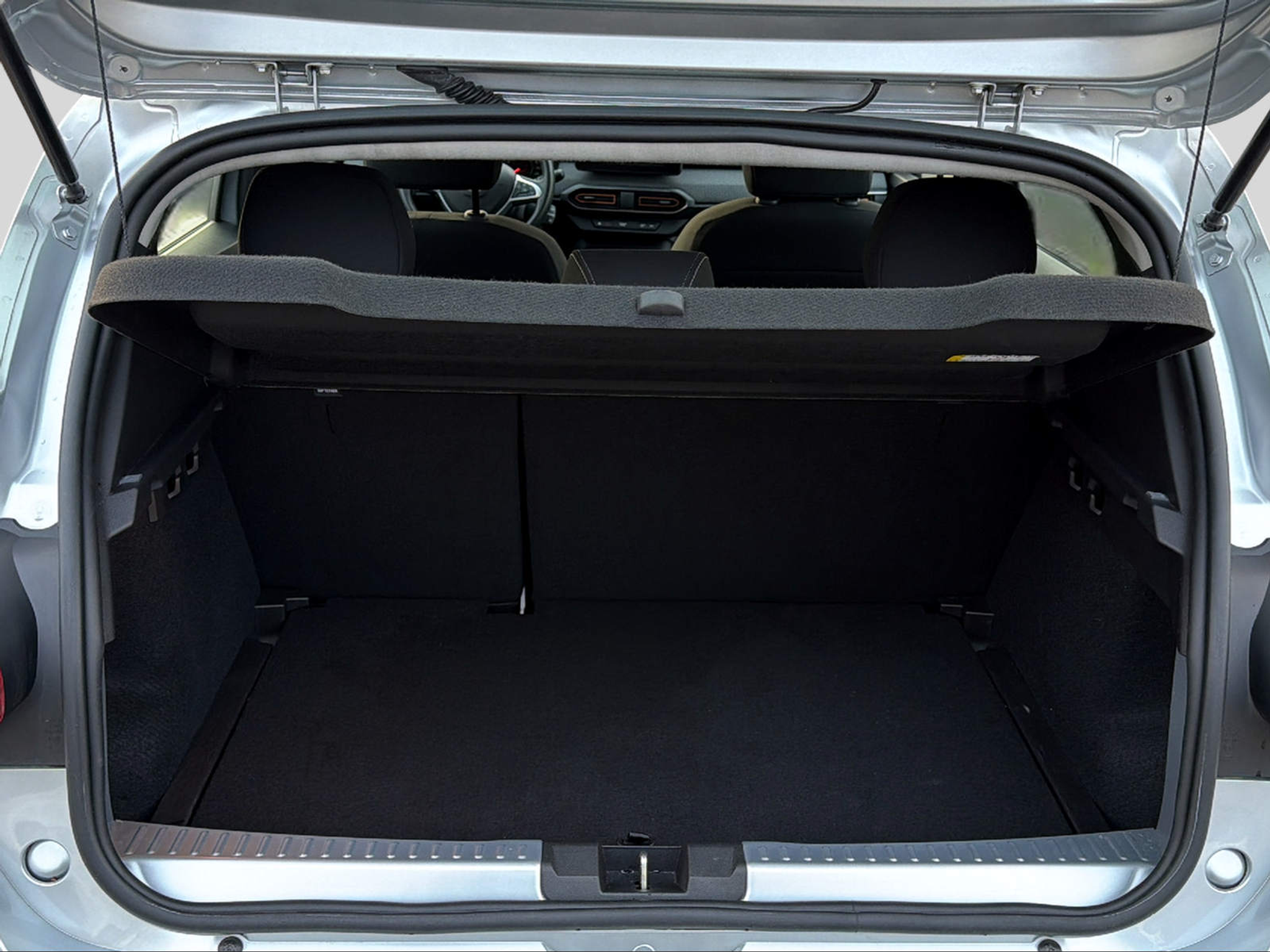 listing desktop thumbnail image 12