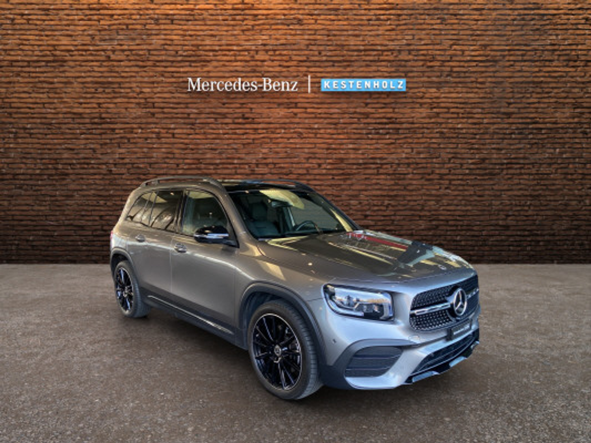 listing desktop thumbnail image 1