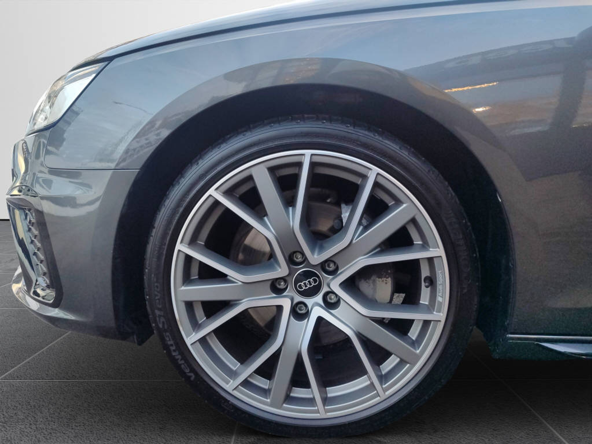 listing desktop thumbnail image 17