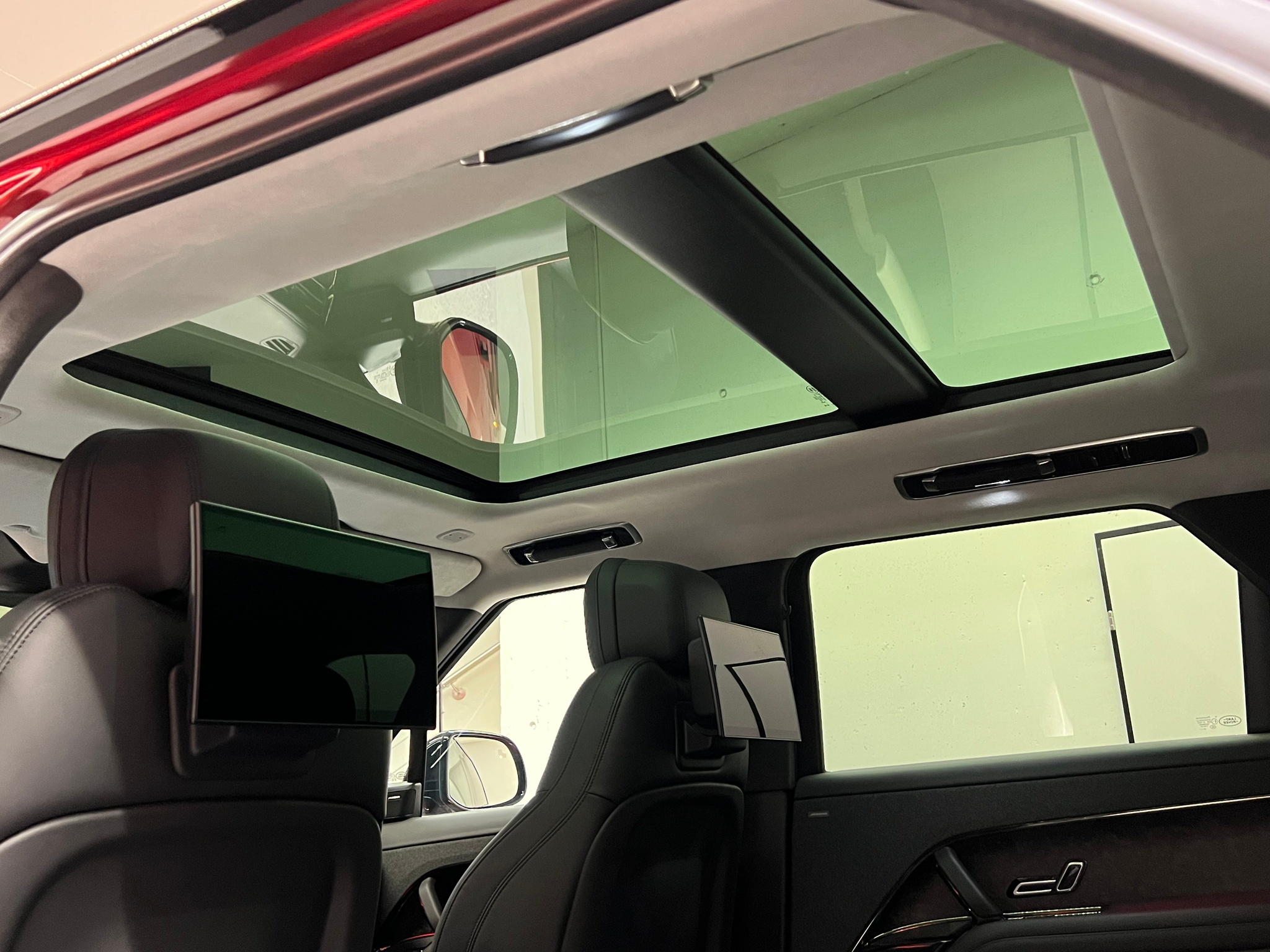 listing desktop thumbnail image 18