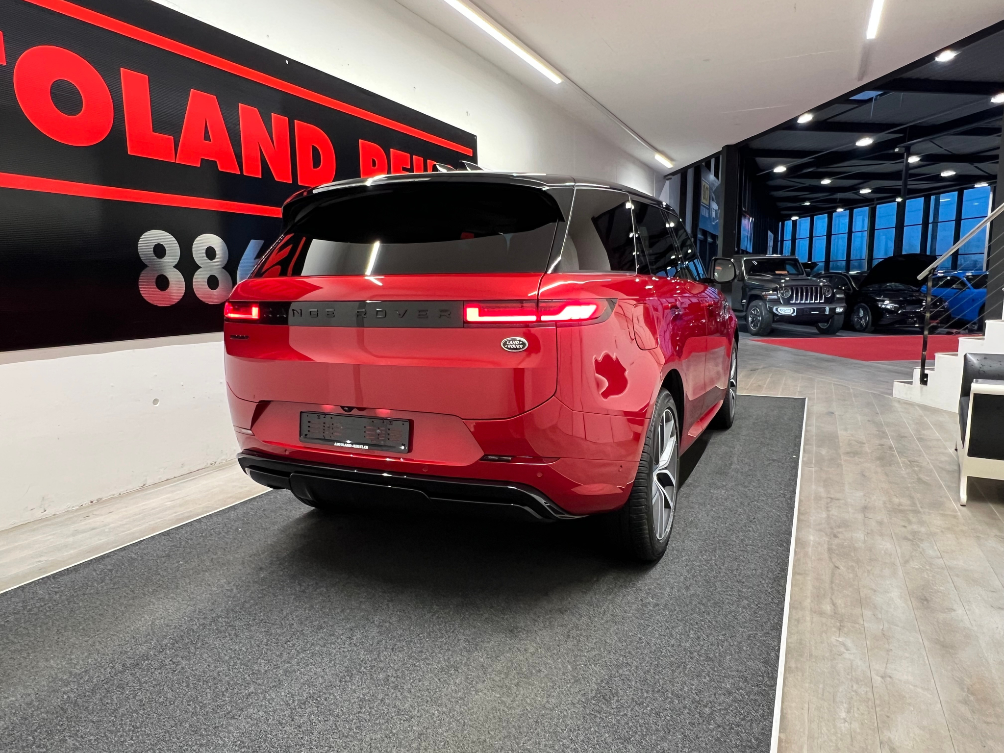 listing desktop thumbnail image 6