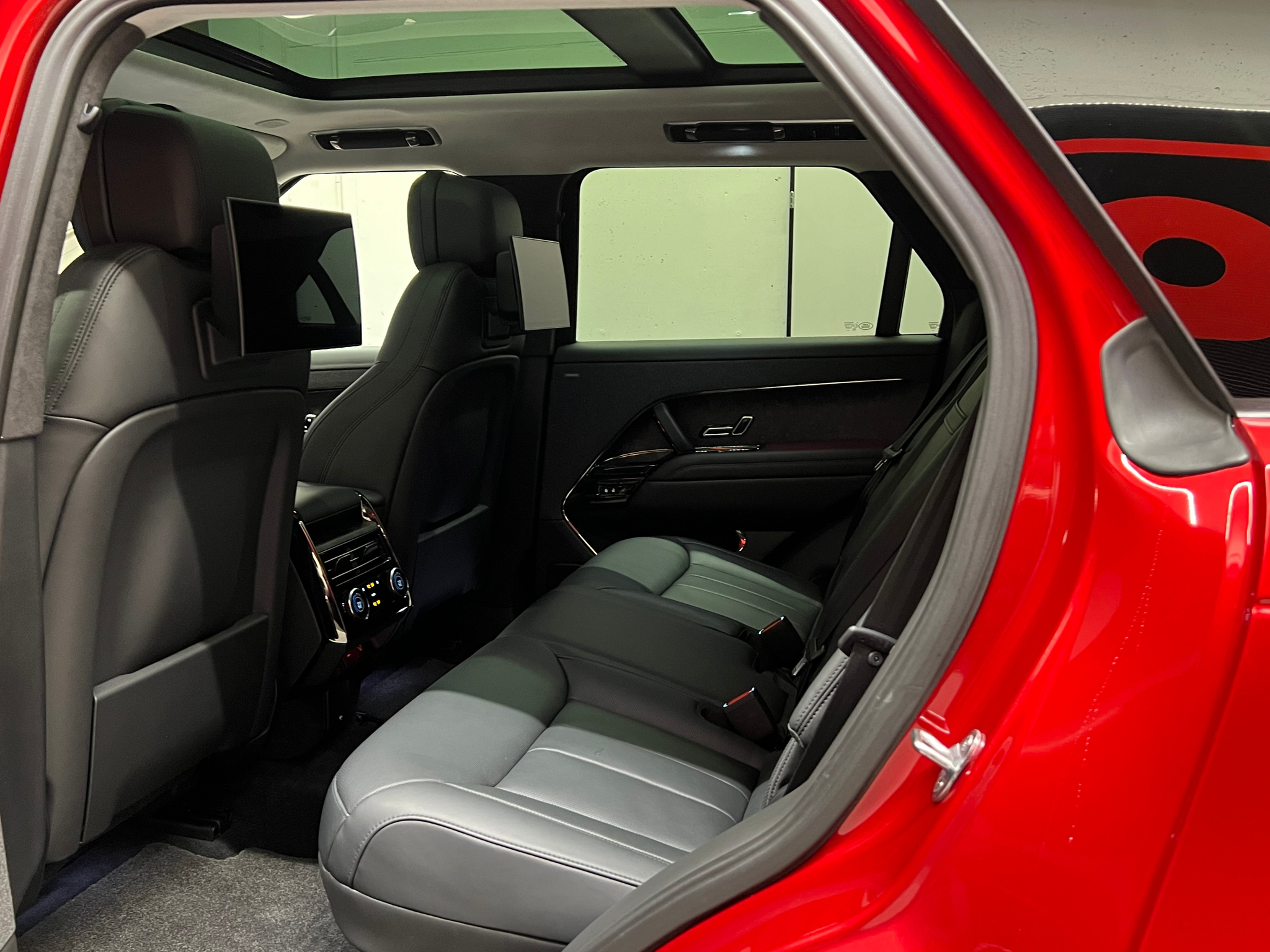 listing desktop thumbnail image 14