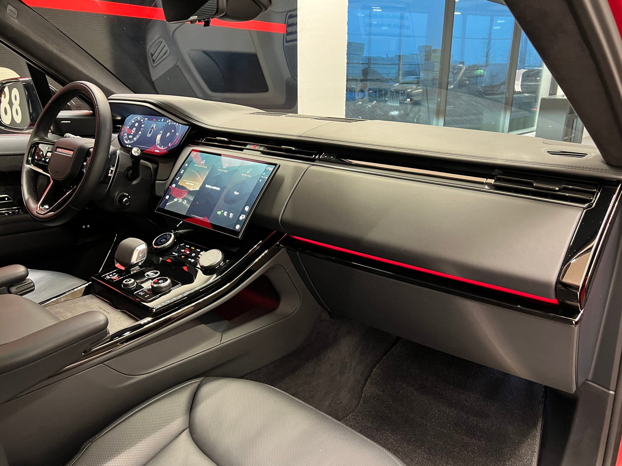 listing desktop thumbnail image 19