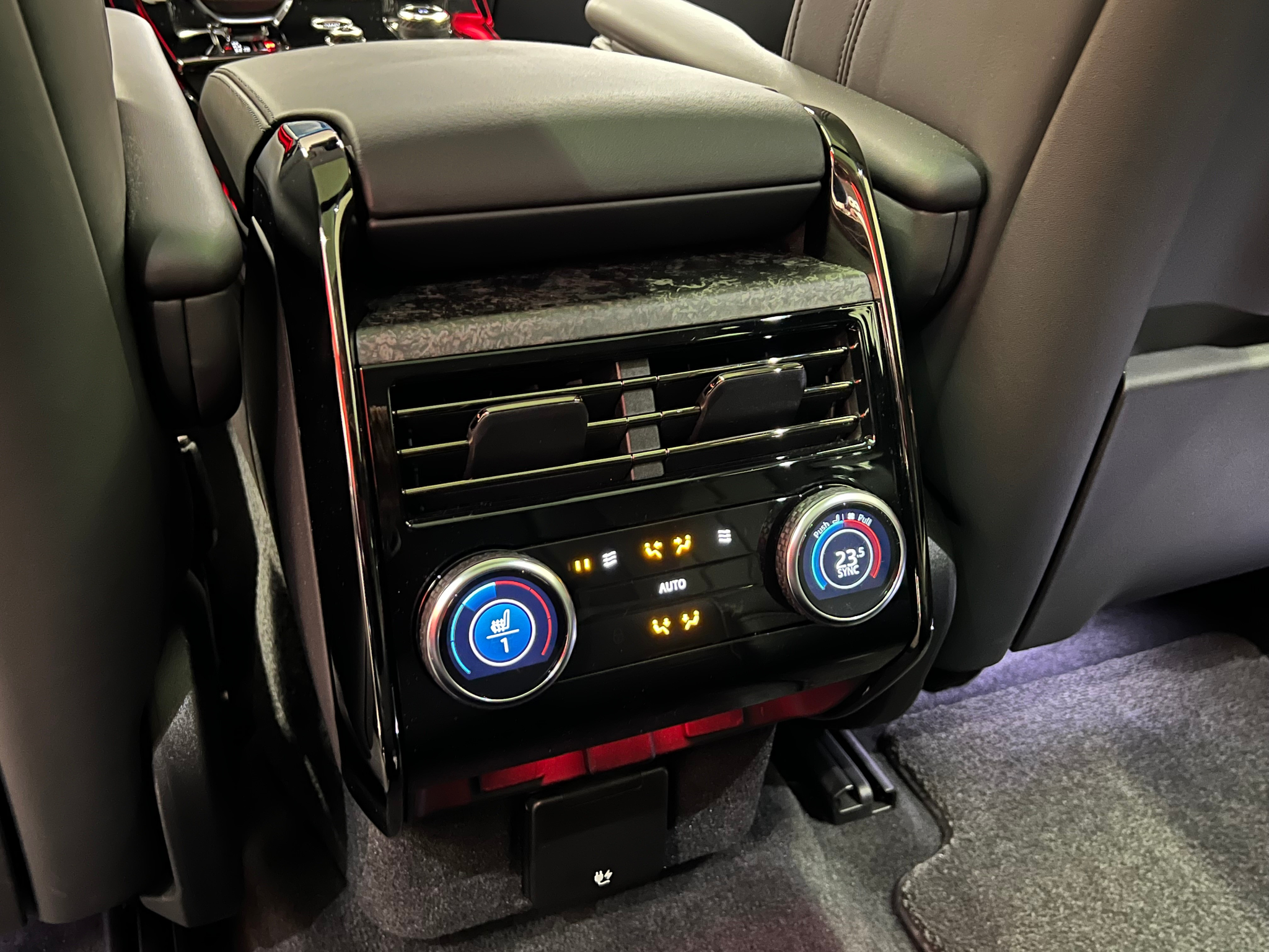 listing desktop thumbnail image 16