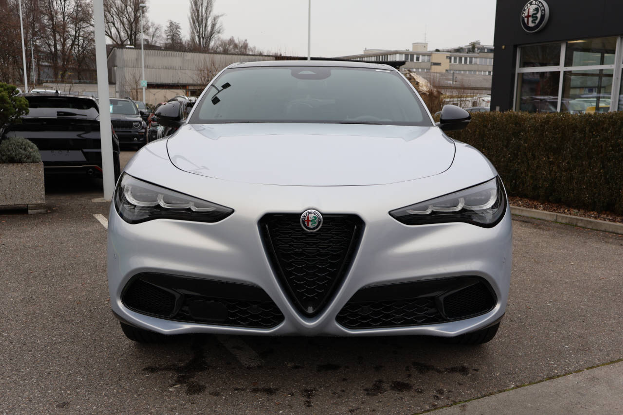 listing desktop thumbnail image 7