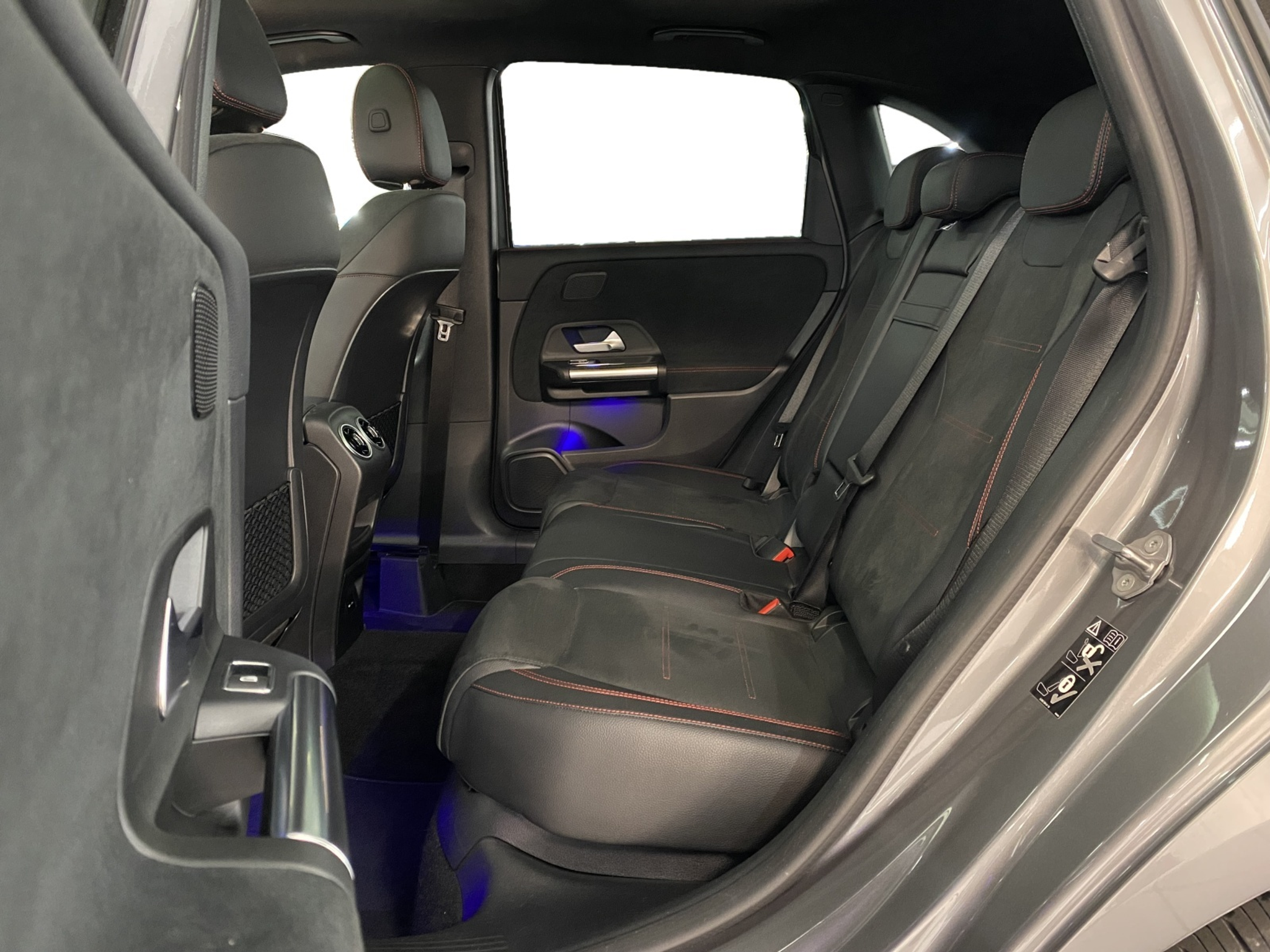 listing desktop thumbnail image 7