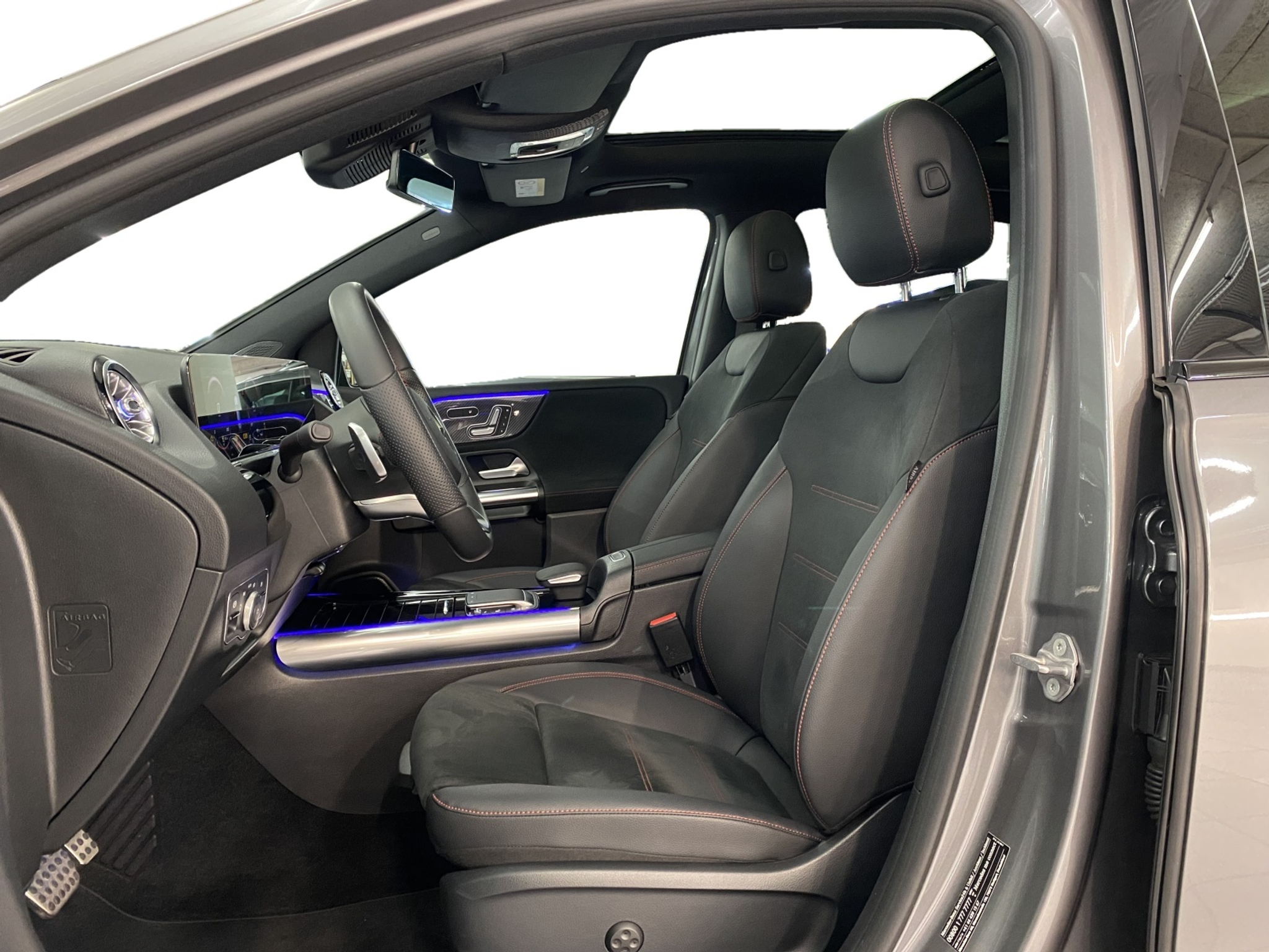 listing desktop thumbnail image 6