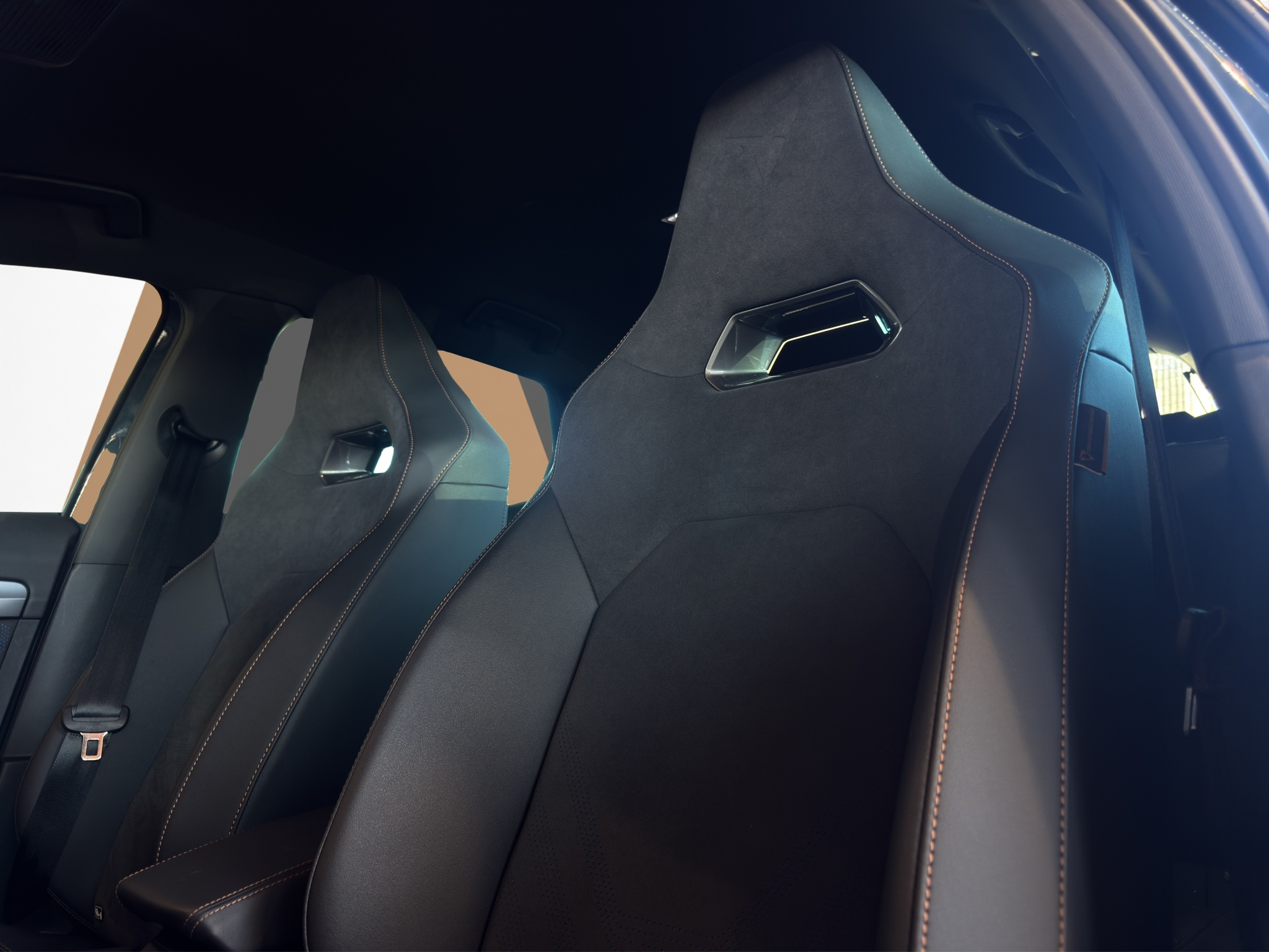 listing desktop thumbnail image 19