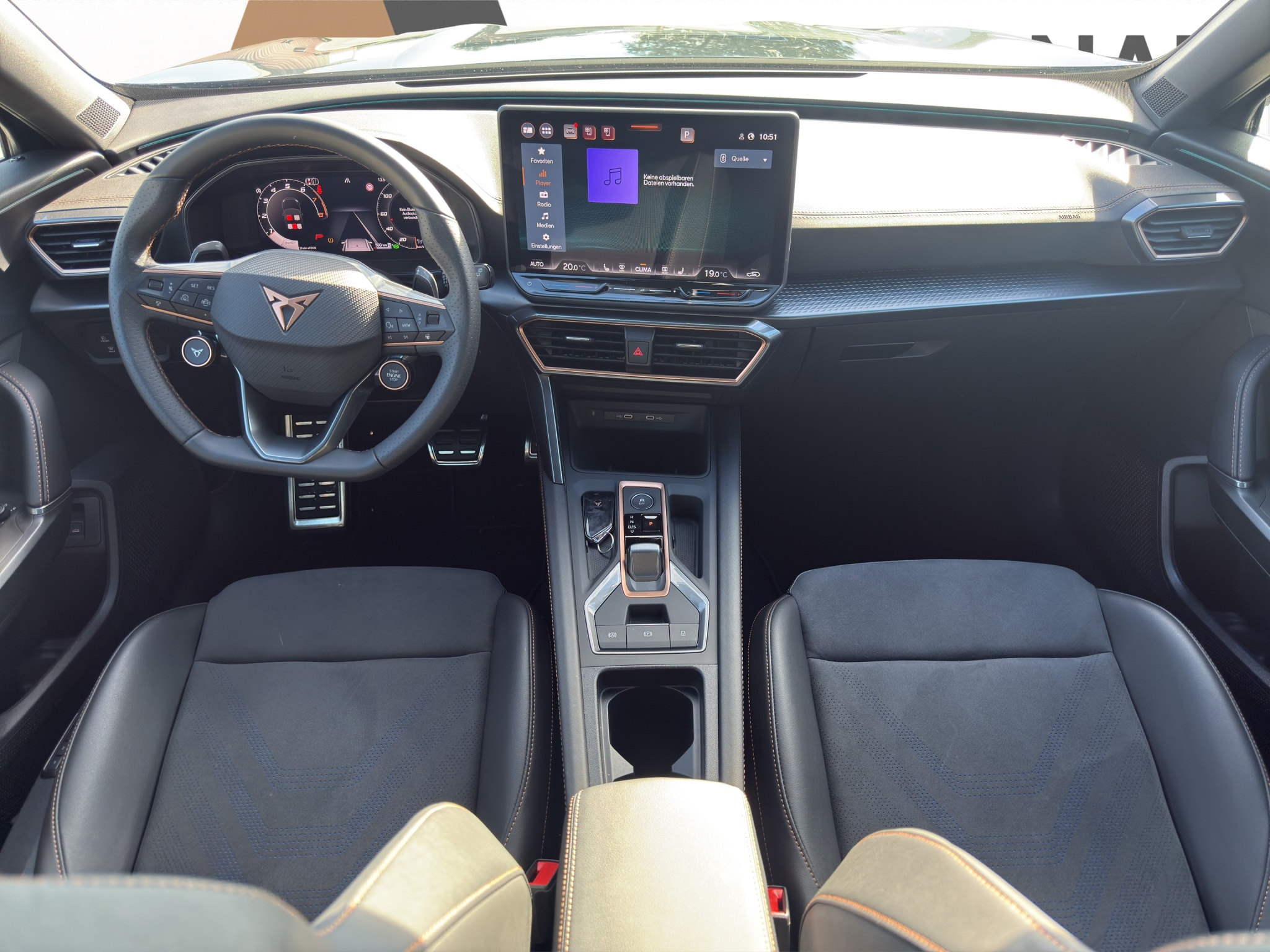 listing desktop thumbnail image 9