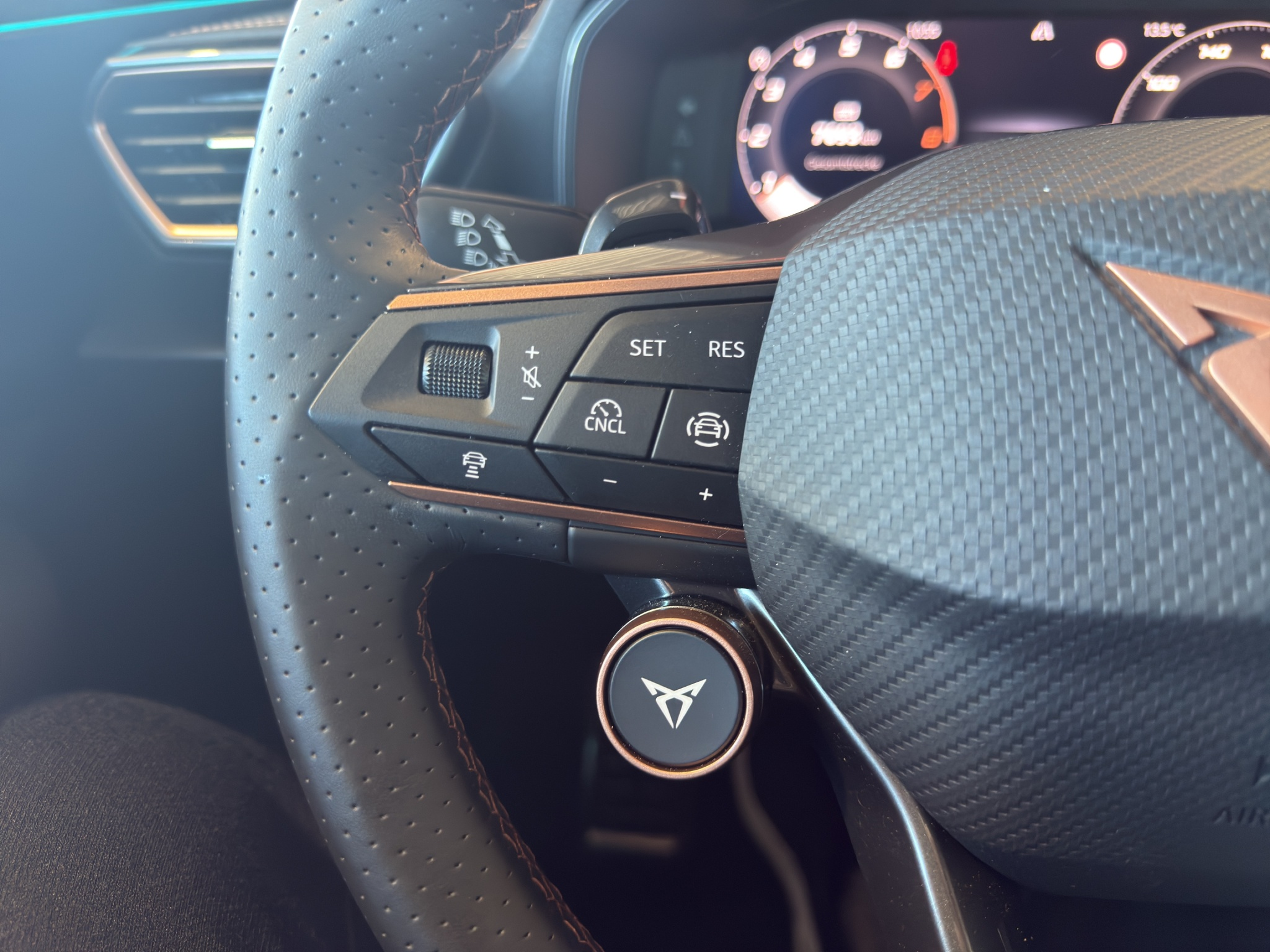 listing desktop thumbnail image 22