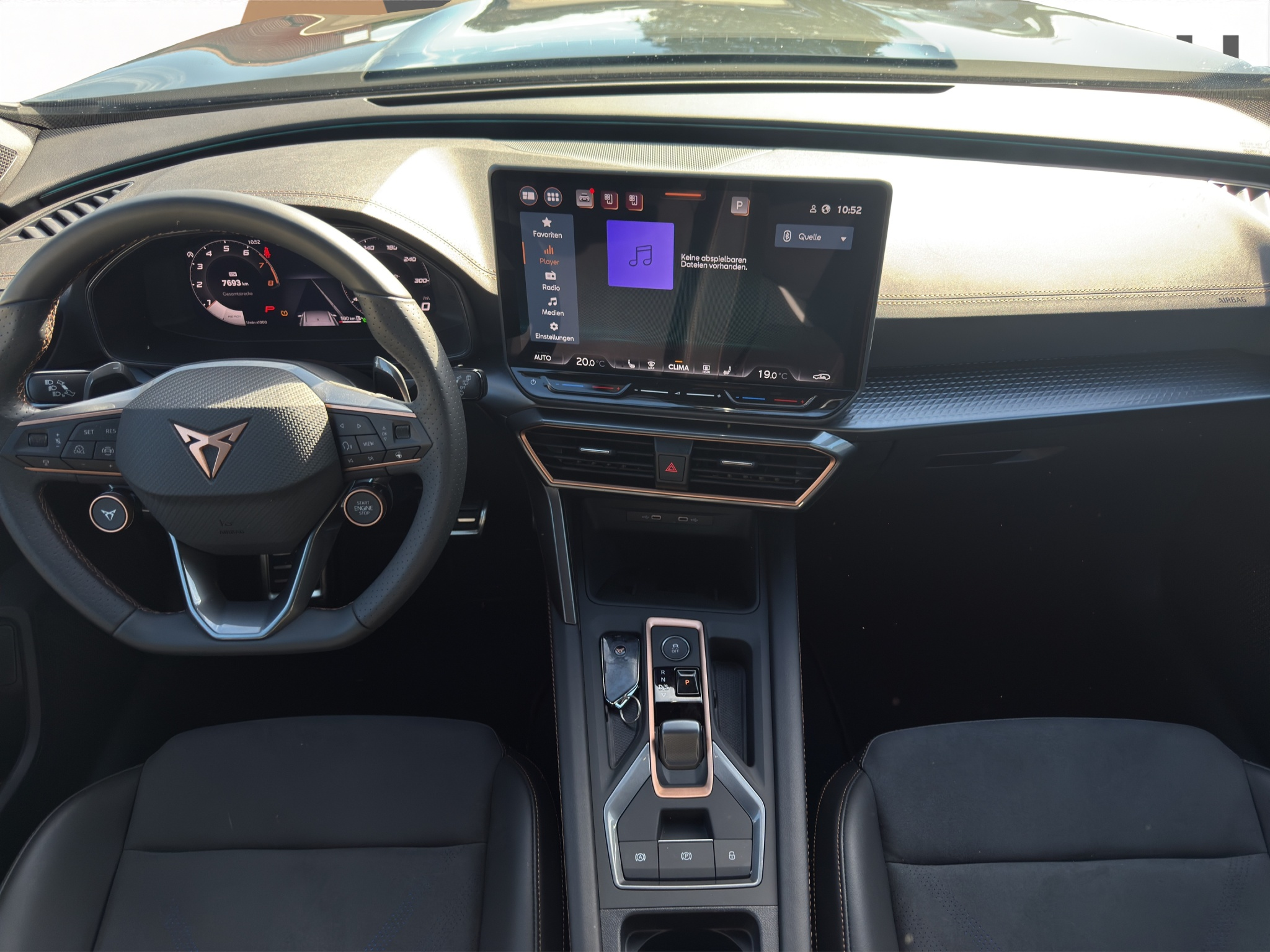 listing desktop thumbnail image 15