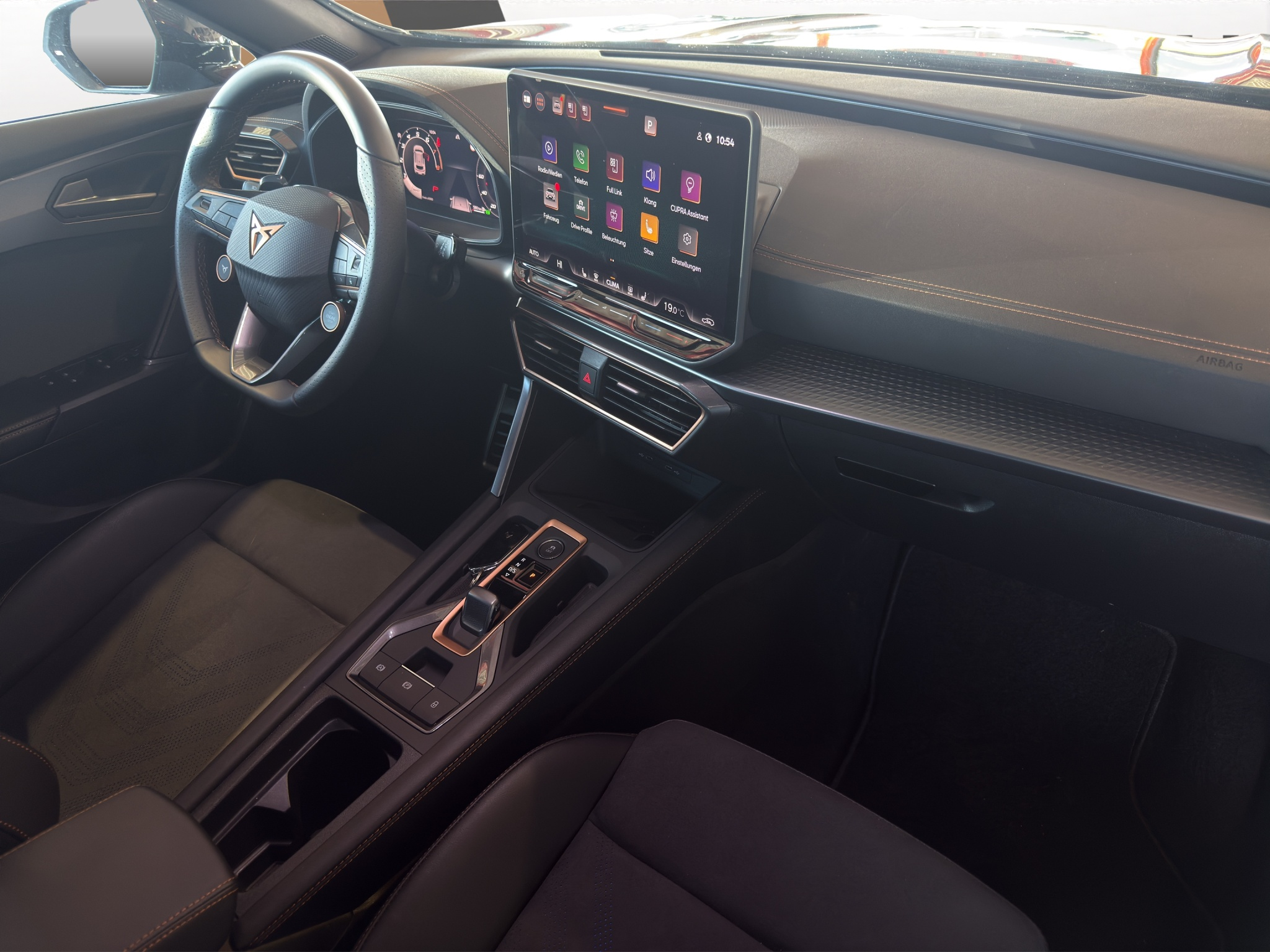 listing desktop thumbnail image 10