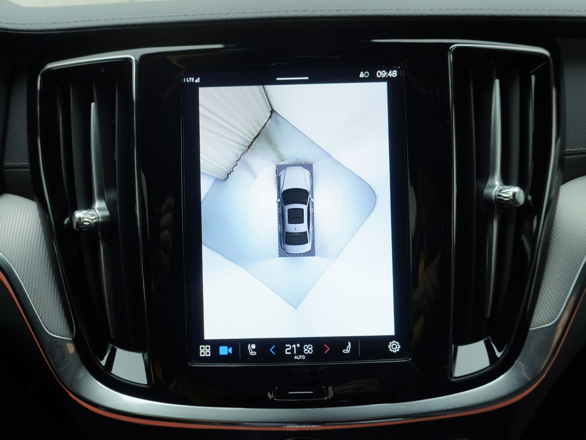 listing desktop thumbnail image 21