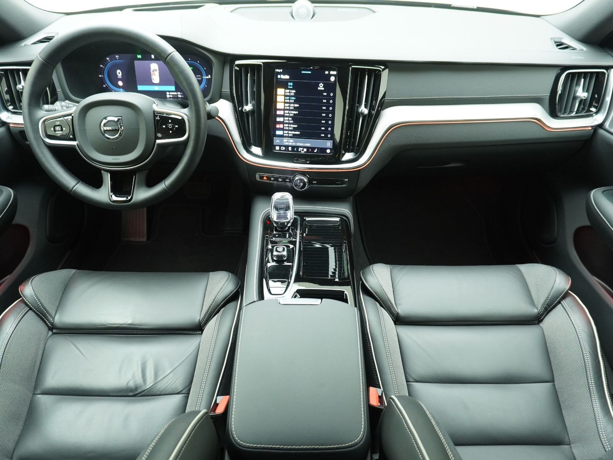 listing desktop thumbnail image 15