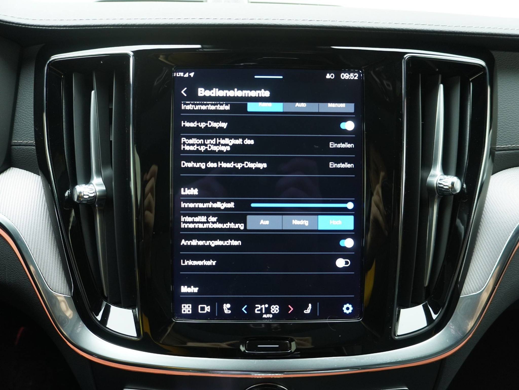 listing desktop thumbnail image 24