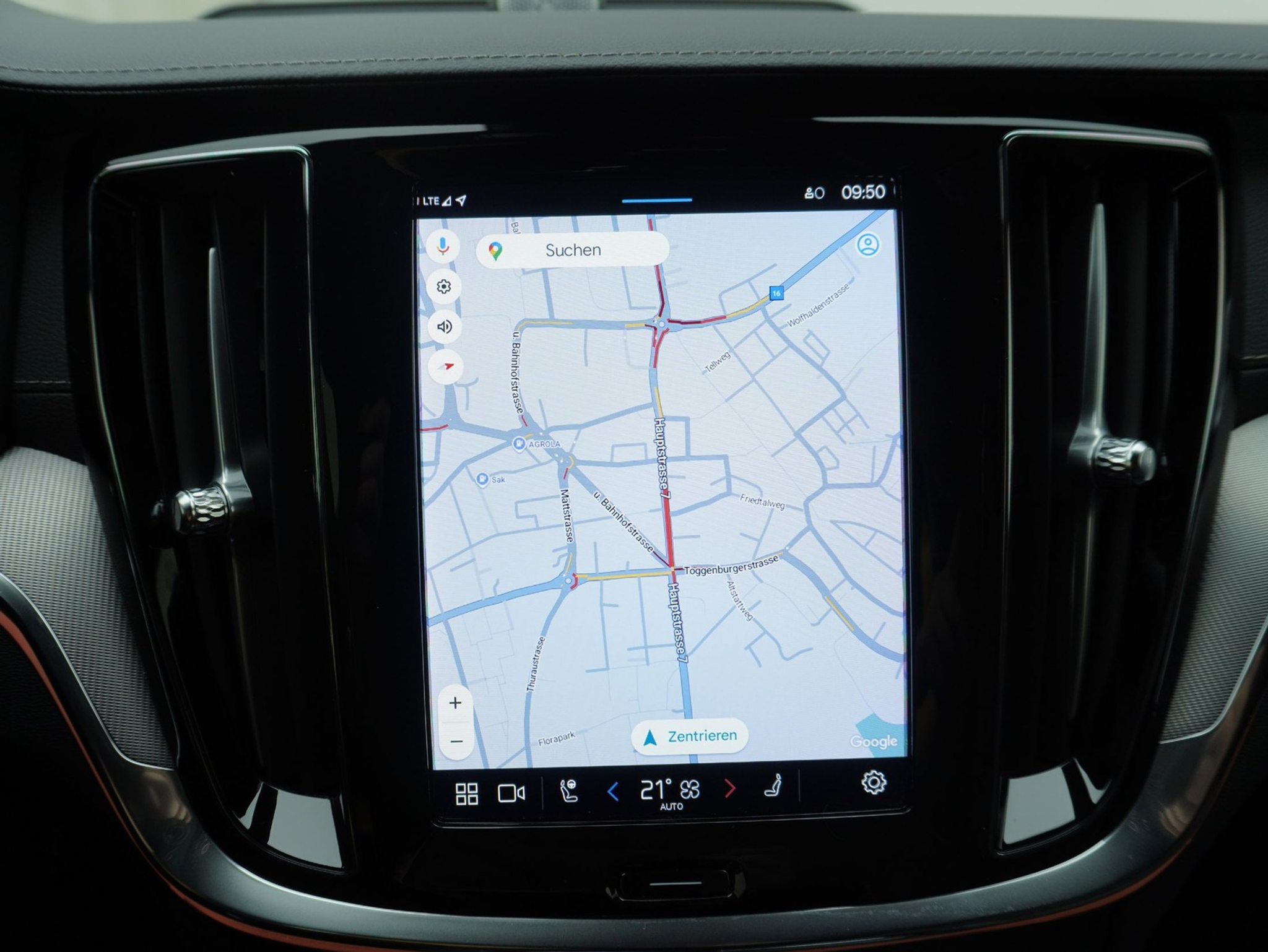 listing desktop thumbnail image 25