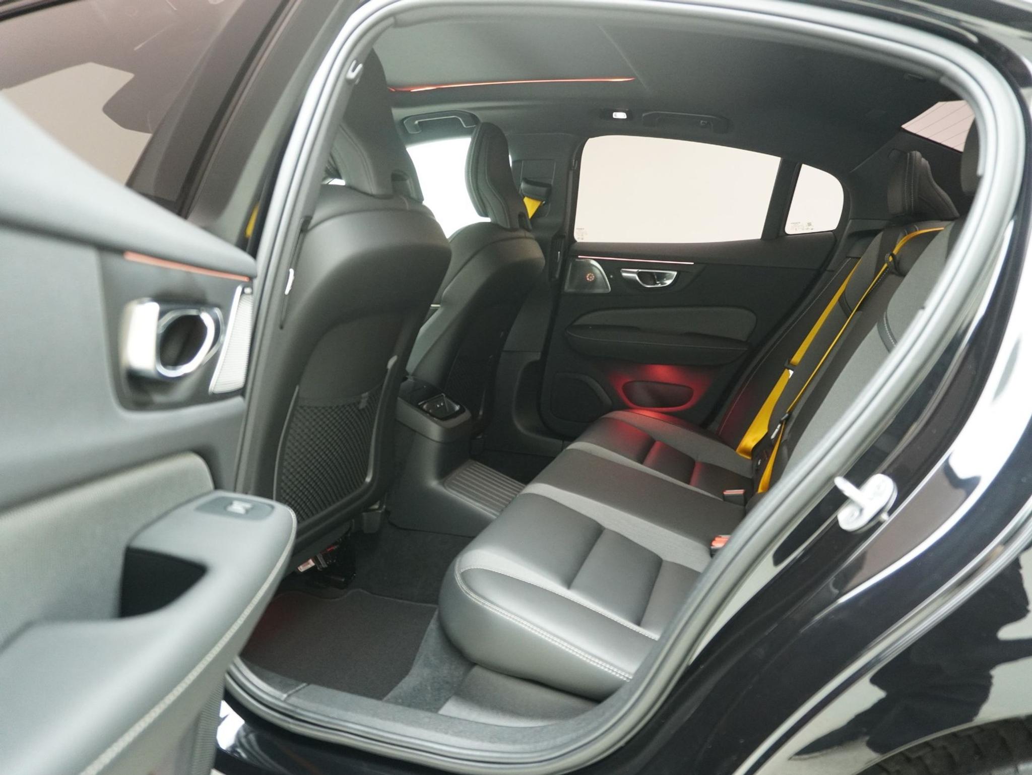 listing desktop thumbnail image 12