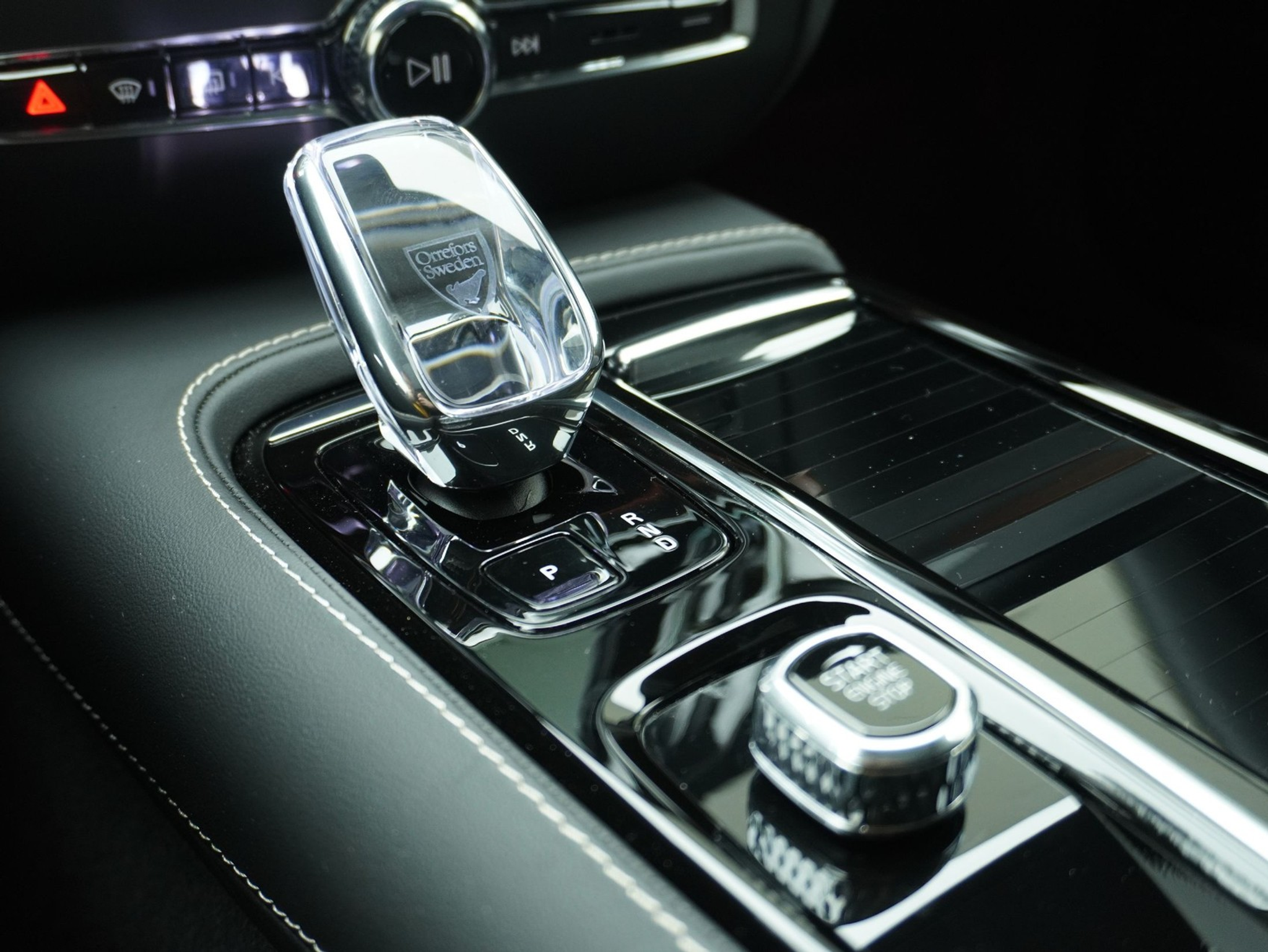 listing desktop thumbnail image 16