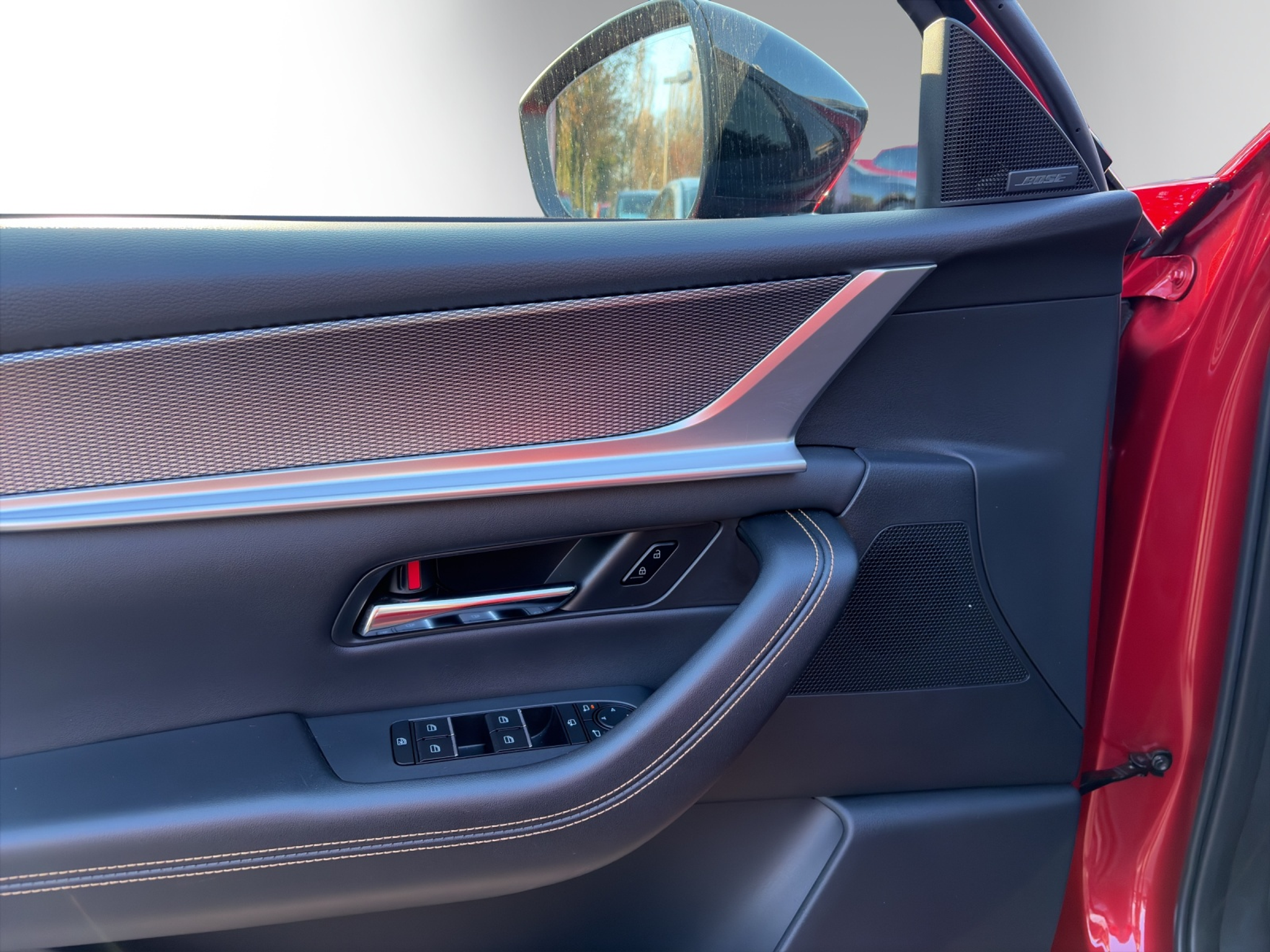 listing desktop thumbnail image 13