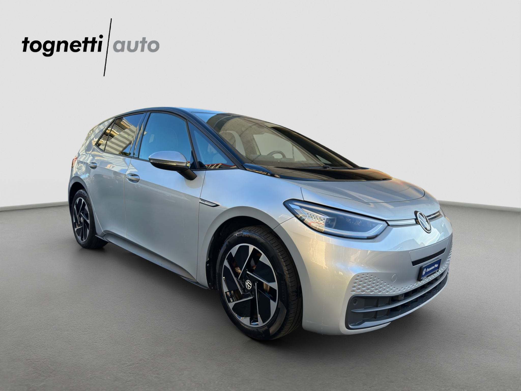 listing desktop thumbnail image 1