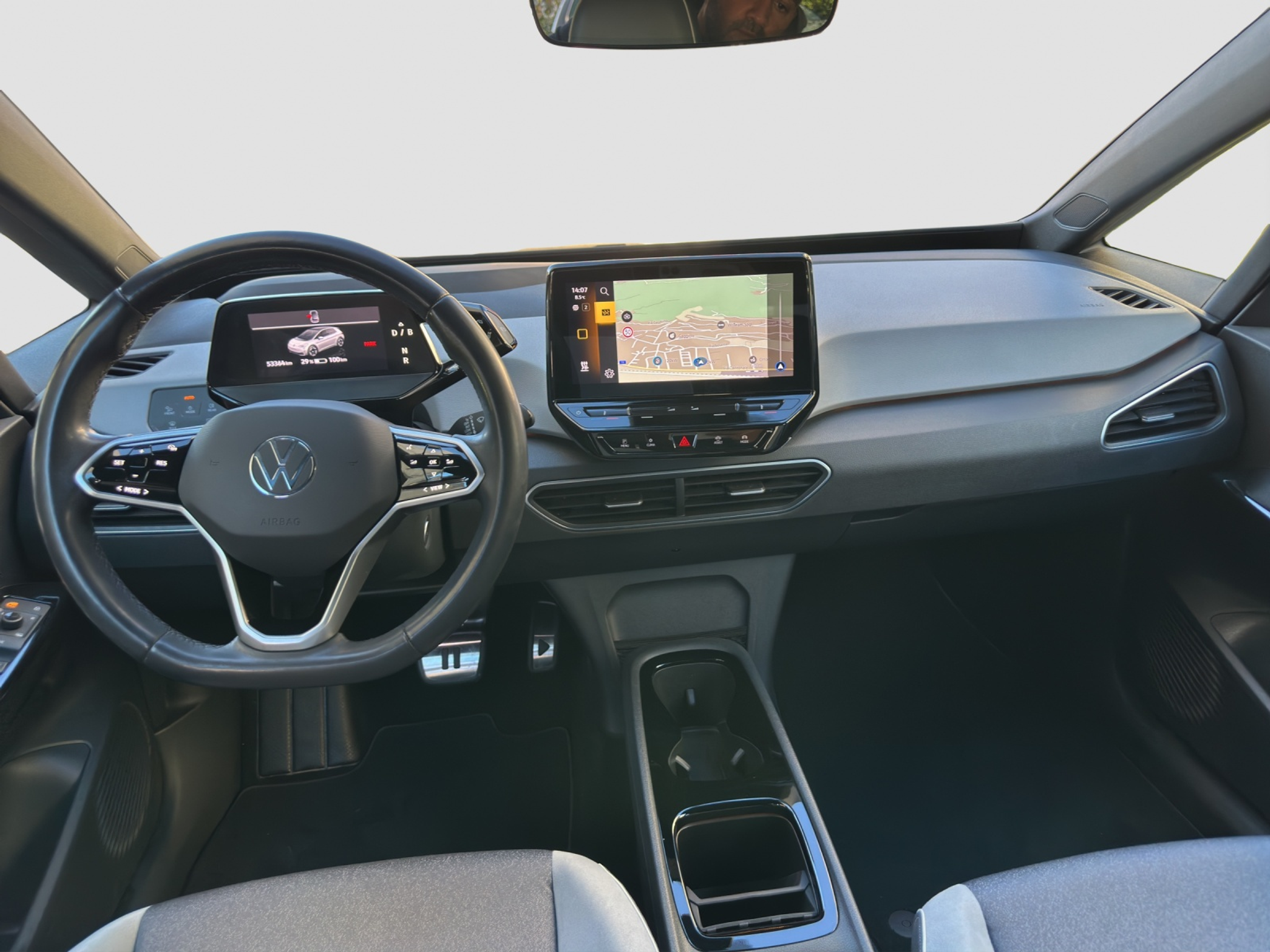 listing desktop thumbnail image 8