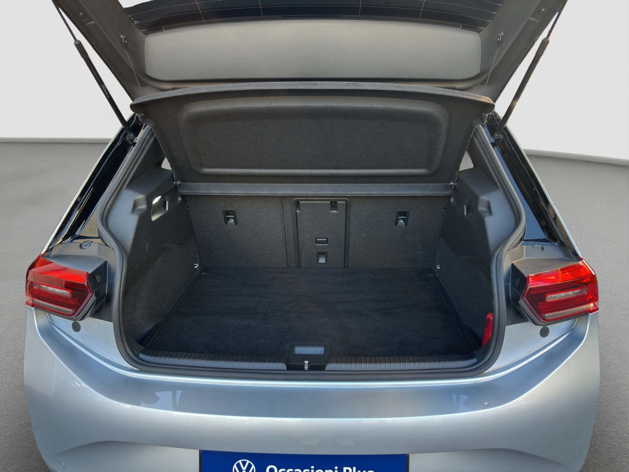 listing desktop thumbnail image 9